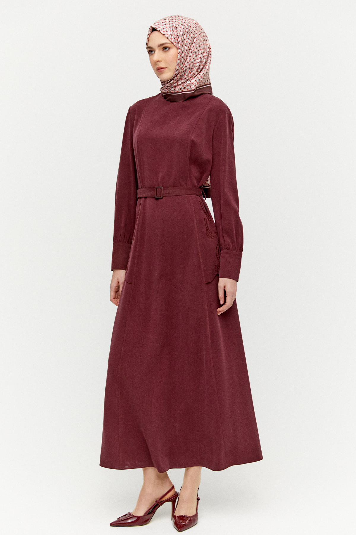 Yakma Desenli Kemerli Elbise