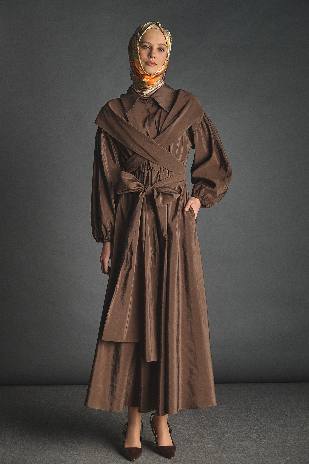 Uzun Kuşaklı Paraşüt Elbise