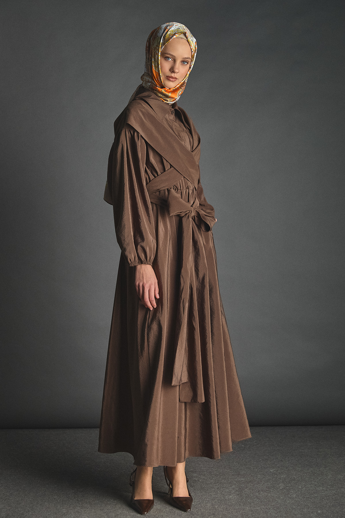 Uzun Kuşaklı Paraşüt Elbise