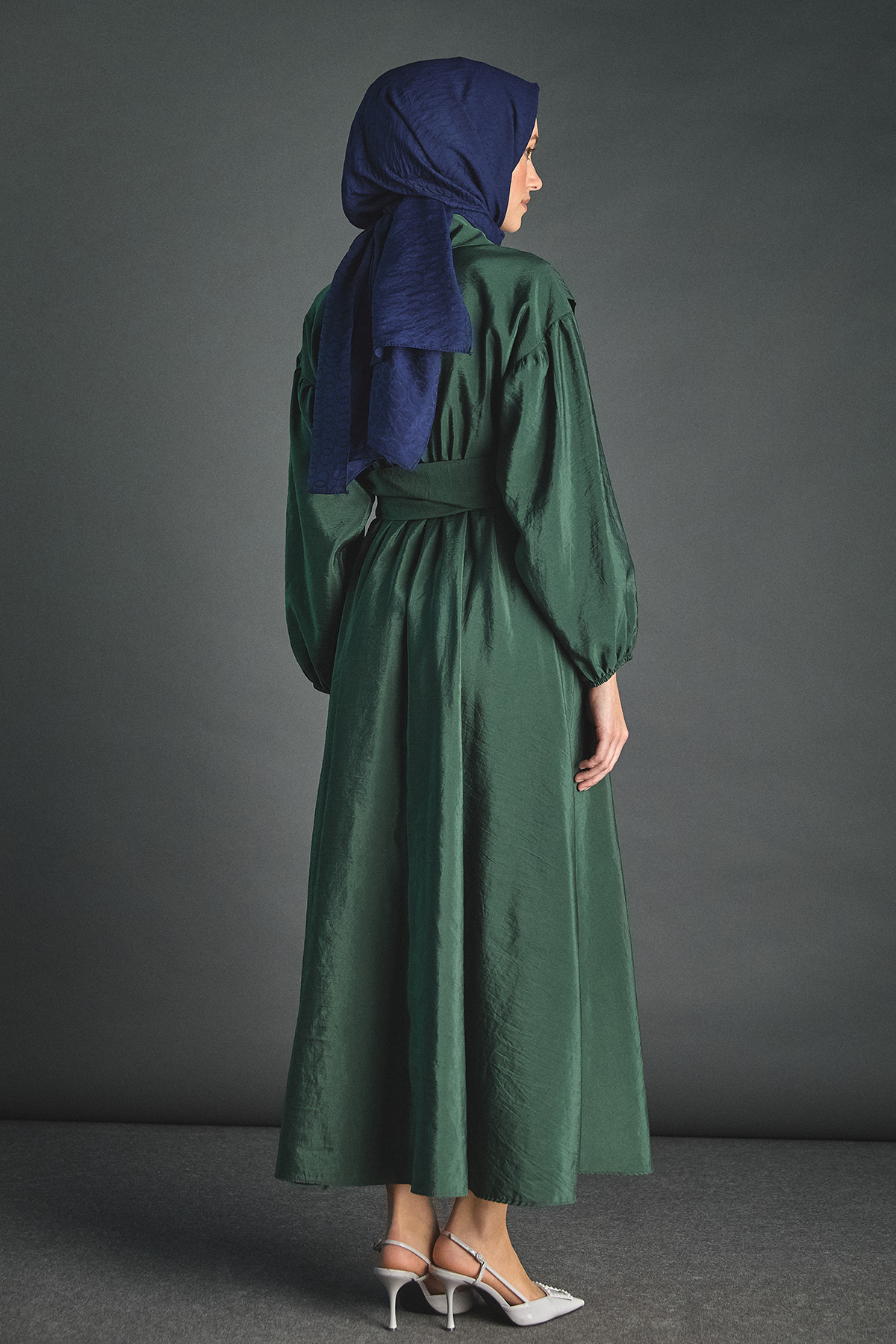 Uzun Kuşaklı Paraşüt Elbise