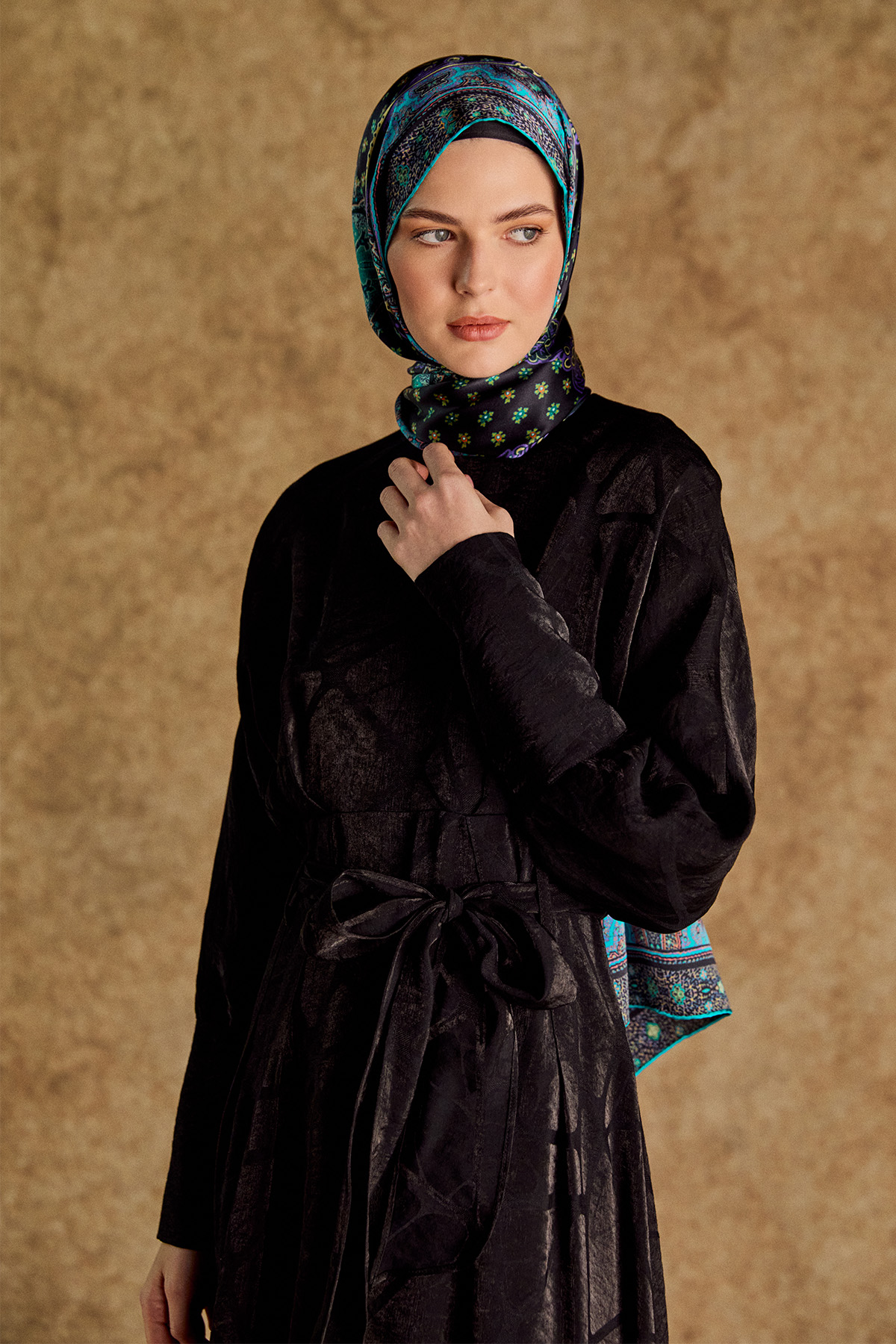 Korsajlı Jakarlı Desenli Drape Elbise