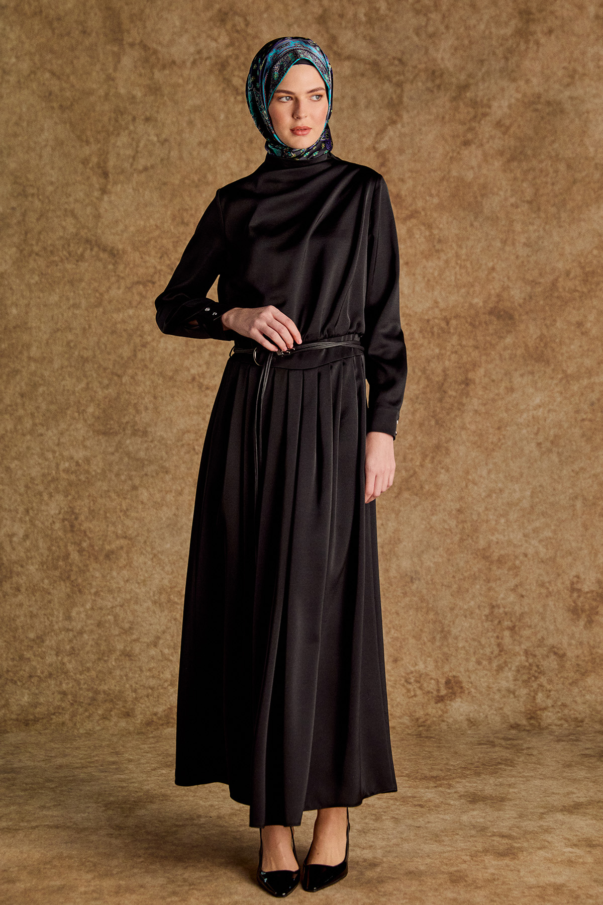 Kemerli Saten Elbise