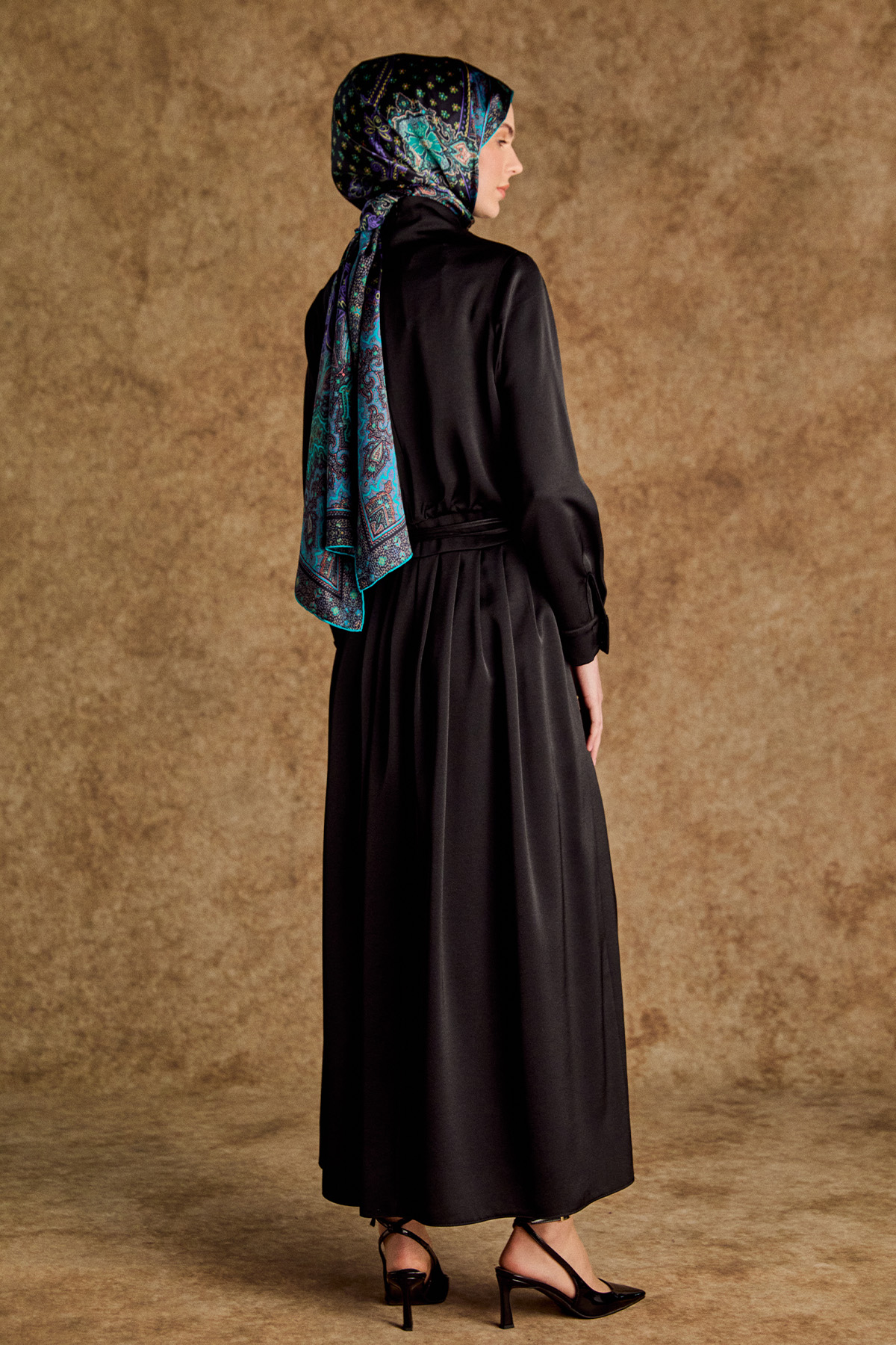 Kemerli Saten Elbise