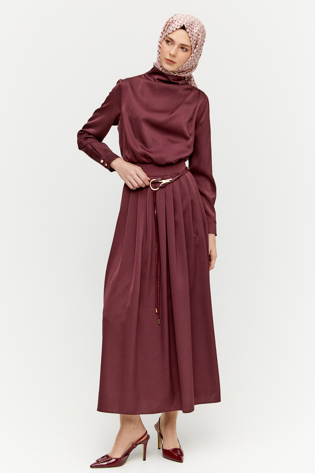 Kemerli Saten Elbise