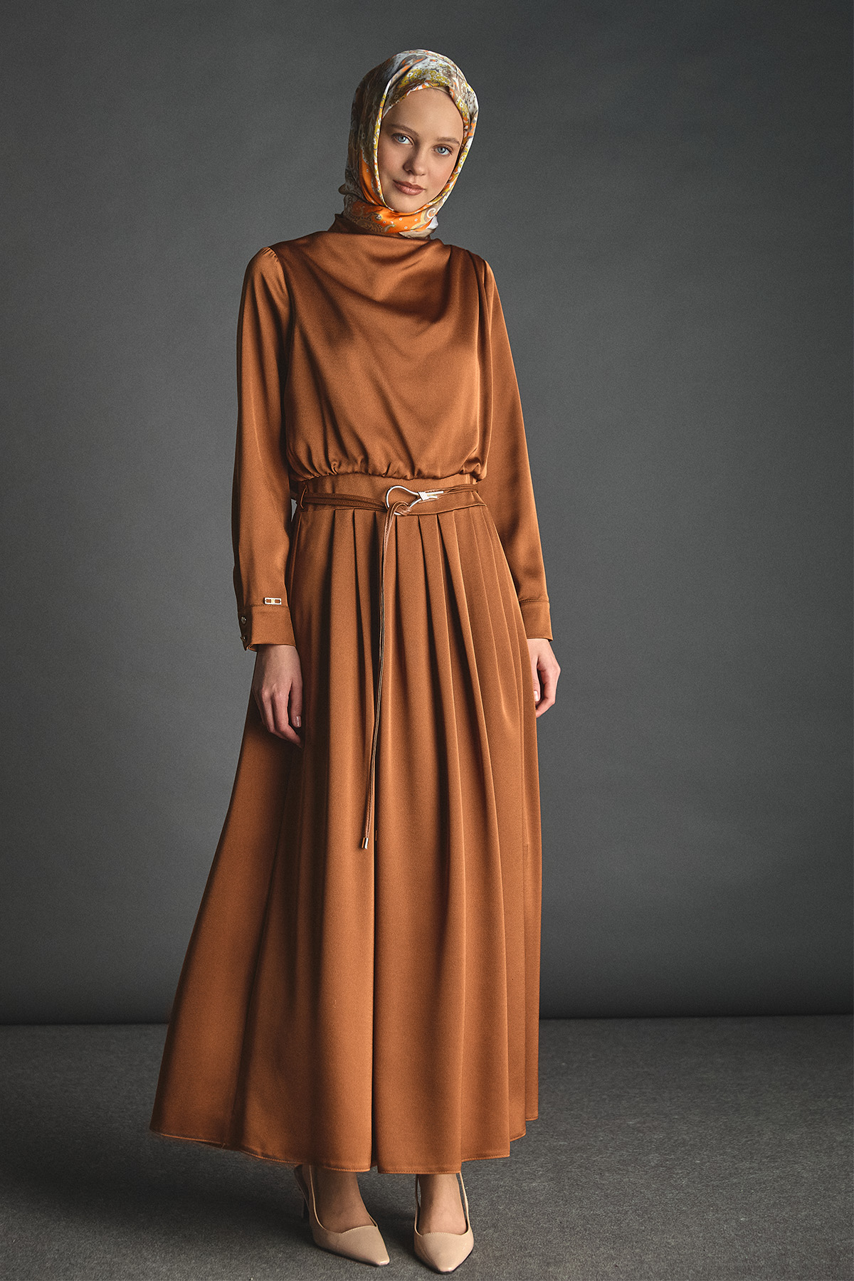 Kemerli Saten Elbise