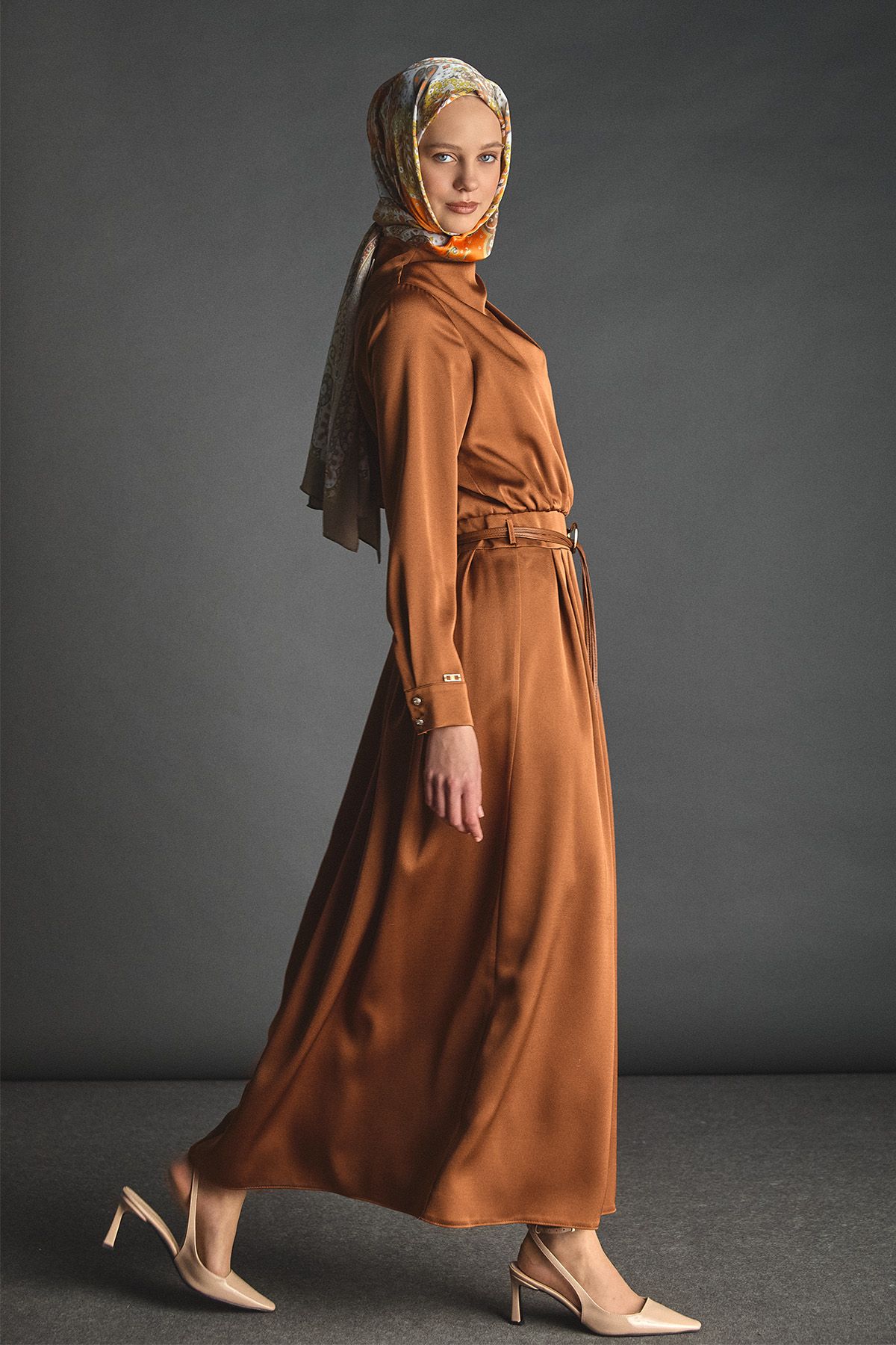 Kemerli Saten Elbise