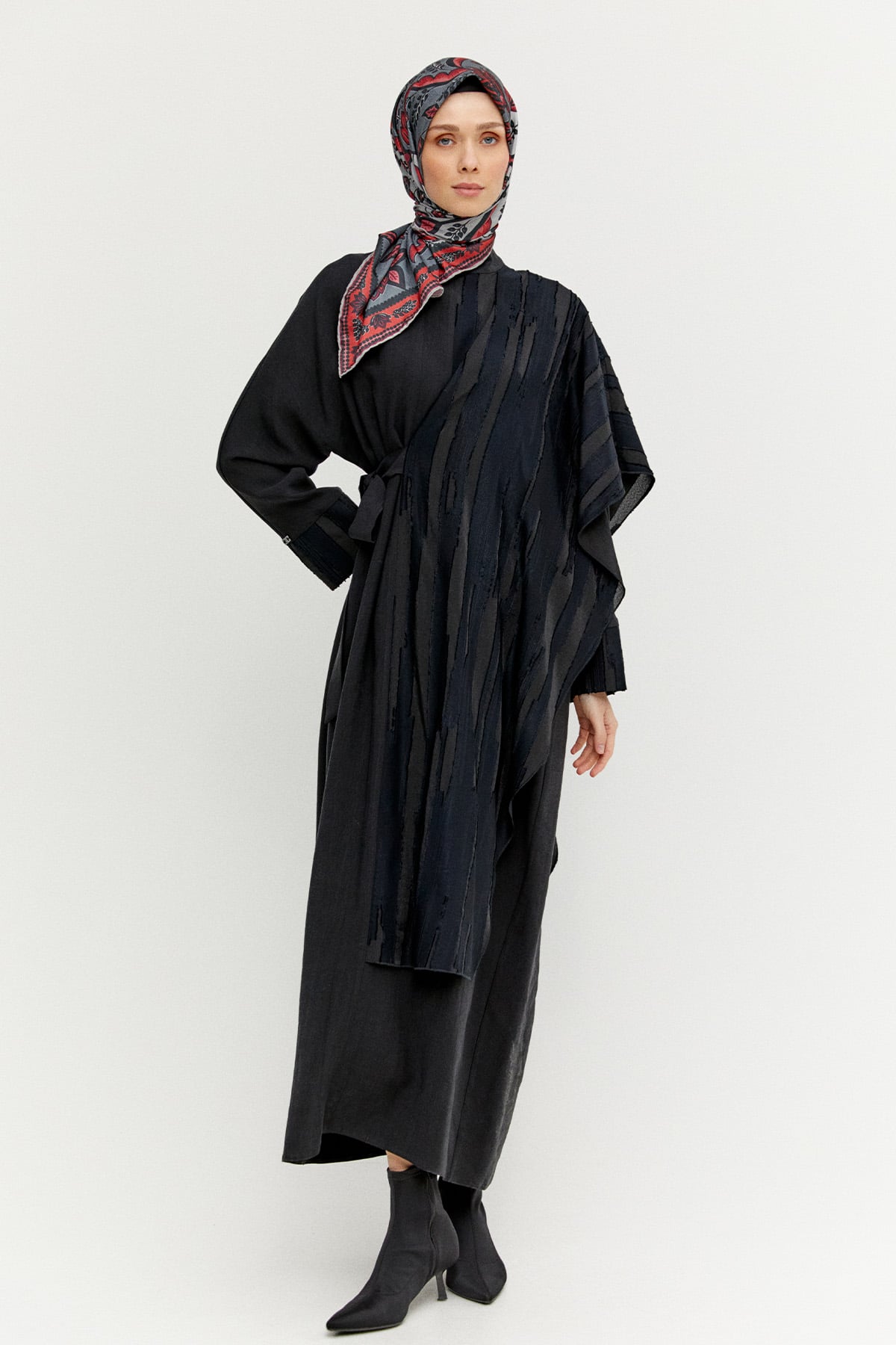 Kuşaklı Pelerin Parçalı Elbise, Tesettür Giyim