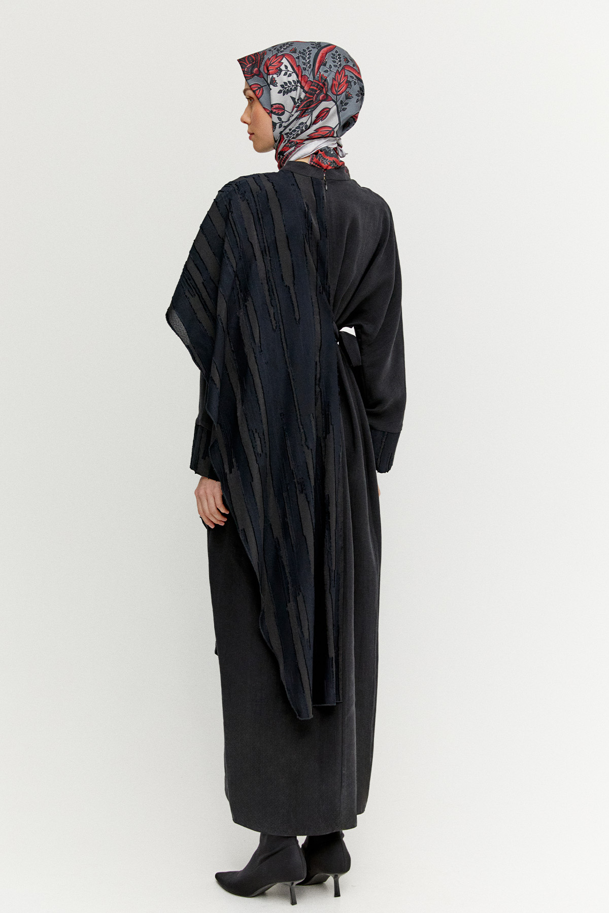 Kuşaklı Pelerin Parçalı Elbise, Tesettür Giyim