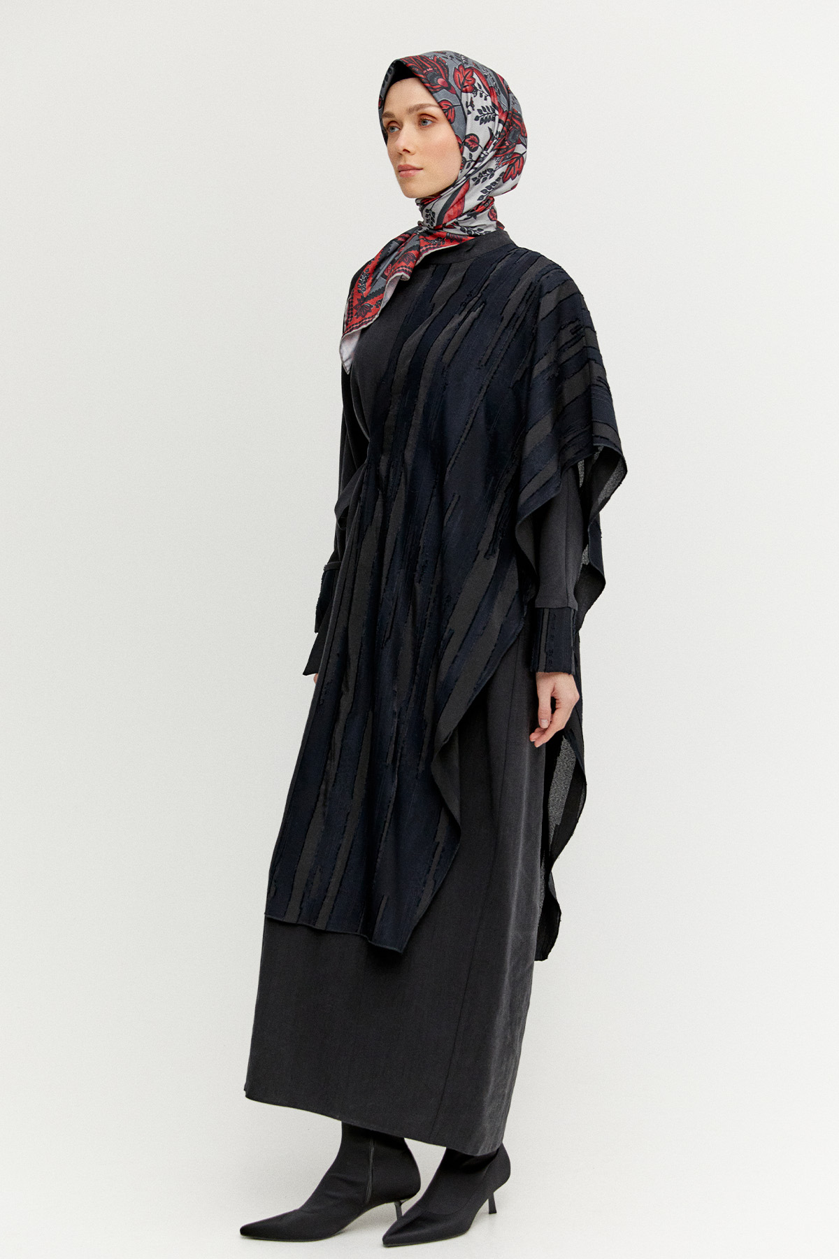 Kuşaklı Pelerin Parçalı Elbise, Tesettür Giyim