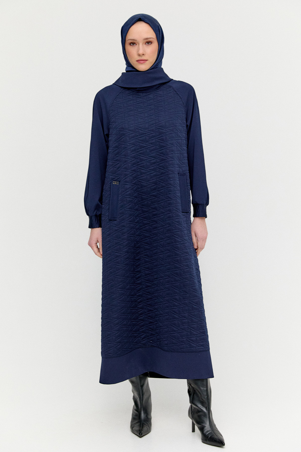 Yüksek Yakalı Dokulu Reglan Elbise, Tesettür Giyim