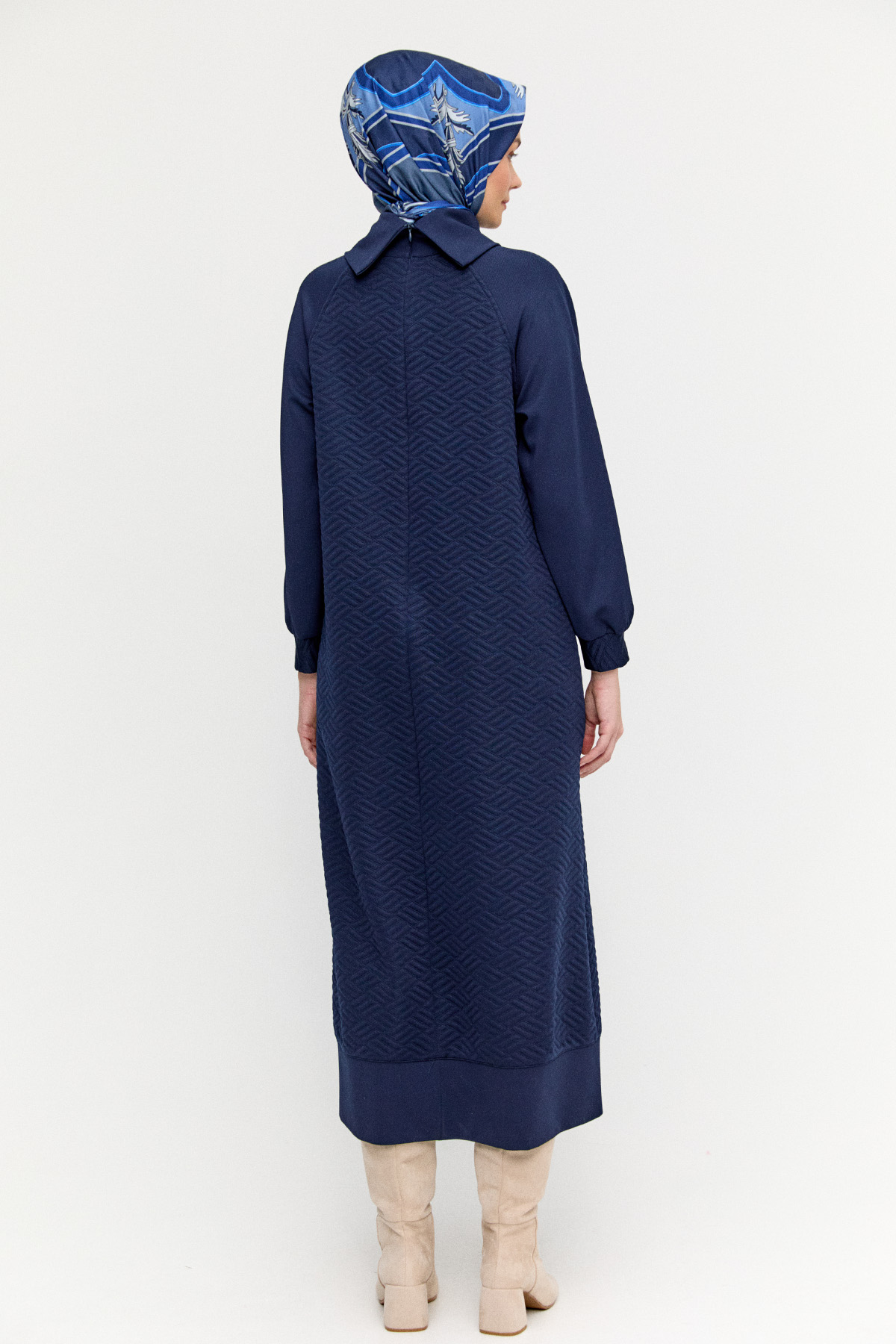 Yüksek Yakalı Dokulu Reglan Elbise, Tesettür Giyim