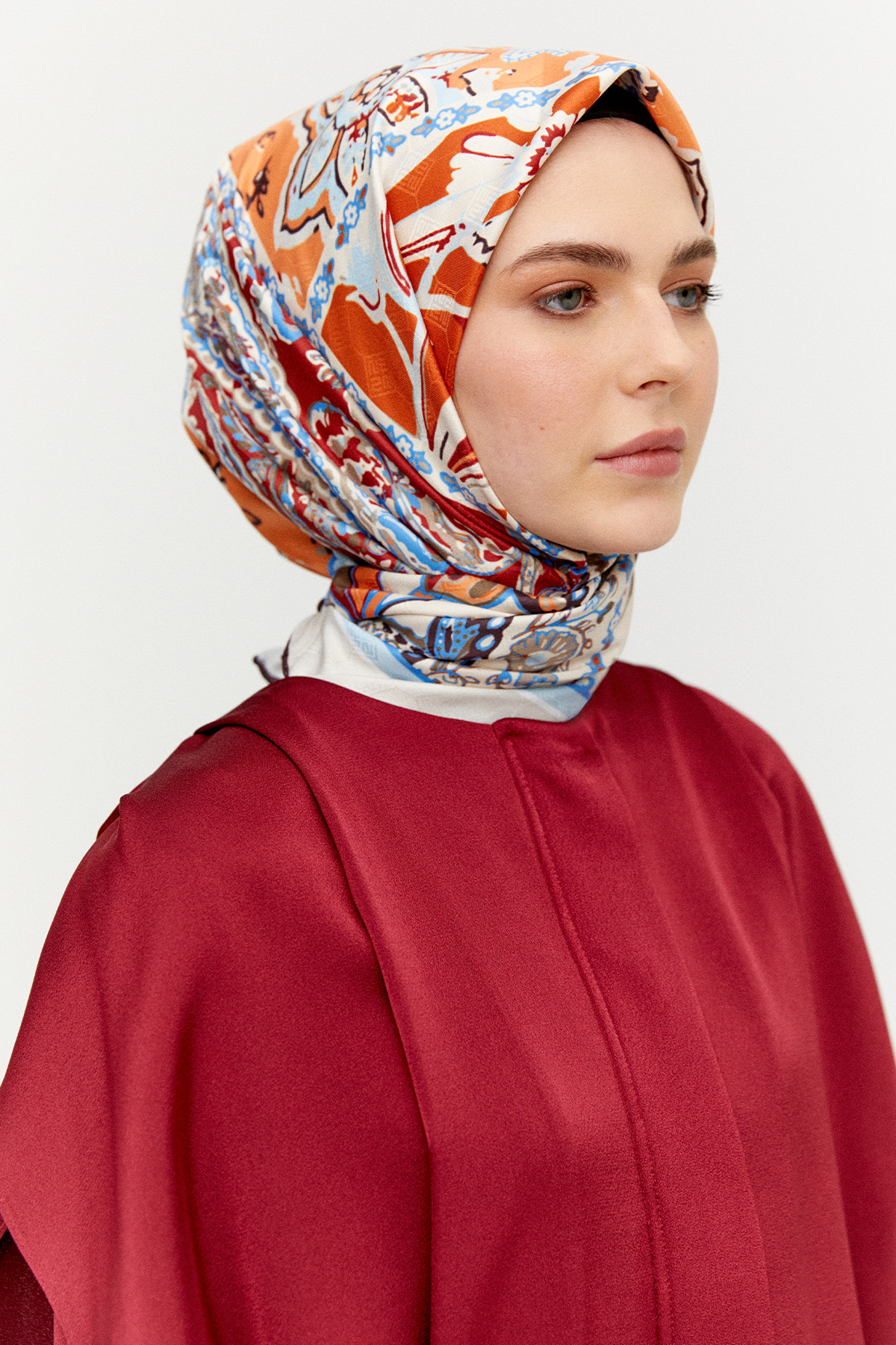 Geleneksel Motifli Jakarlı Eşarp