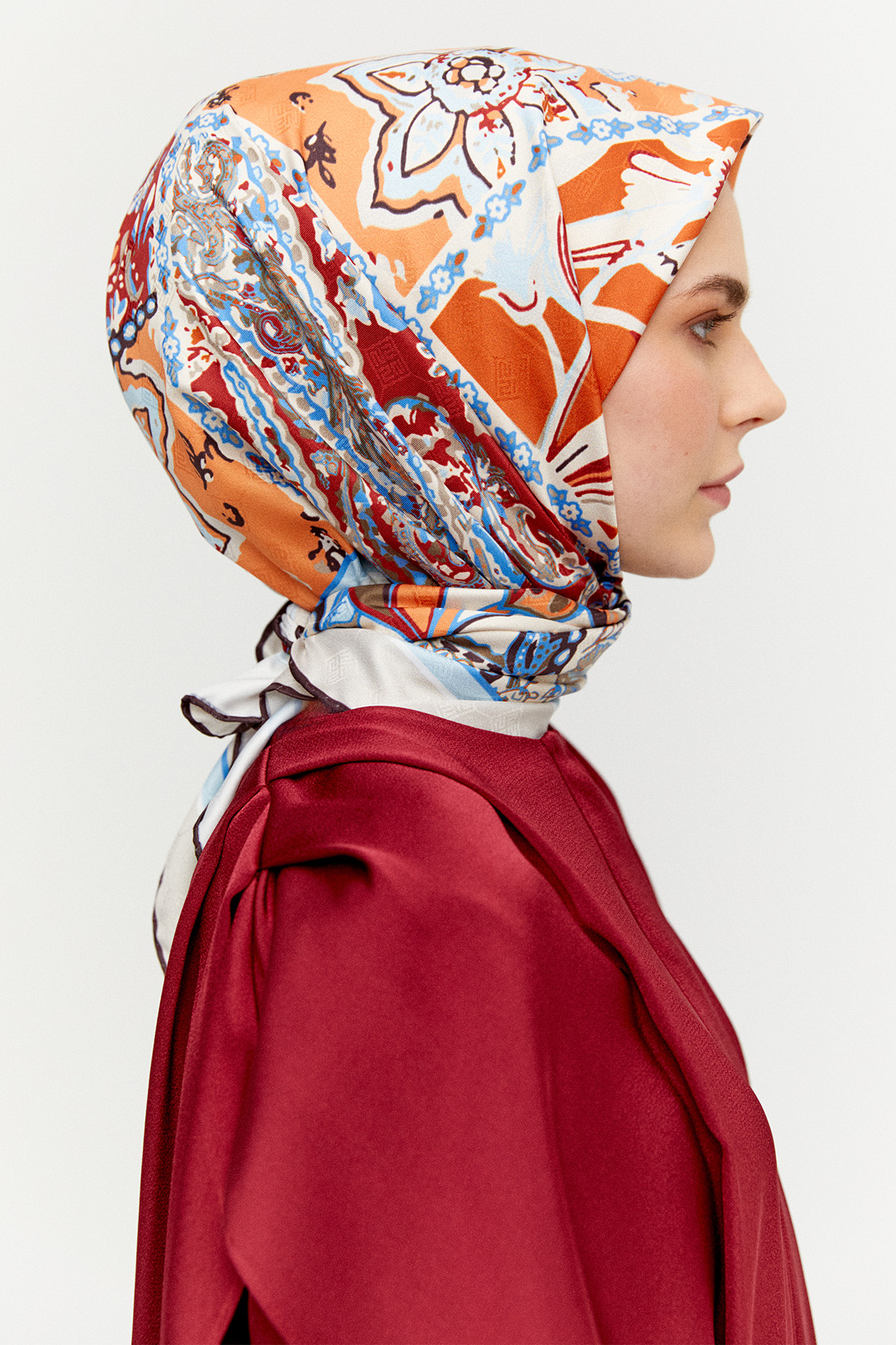 Geleneksel Motifli Jakarlı Eşarp