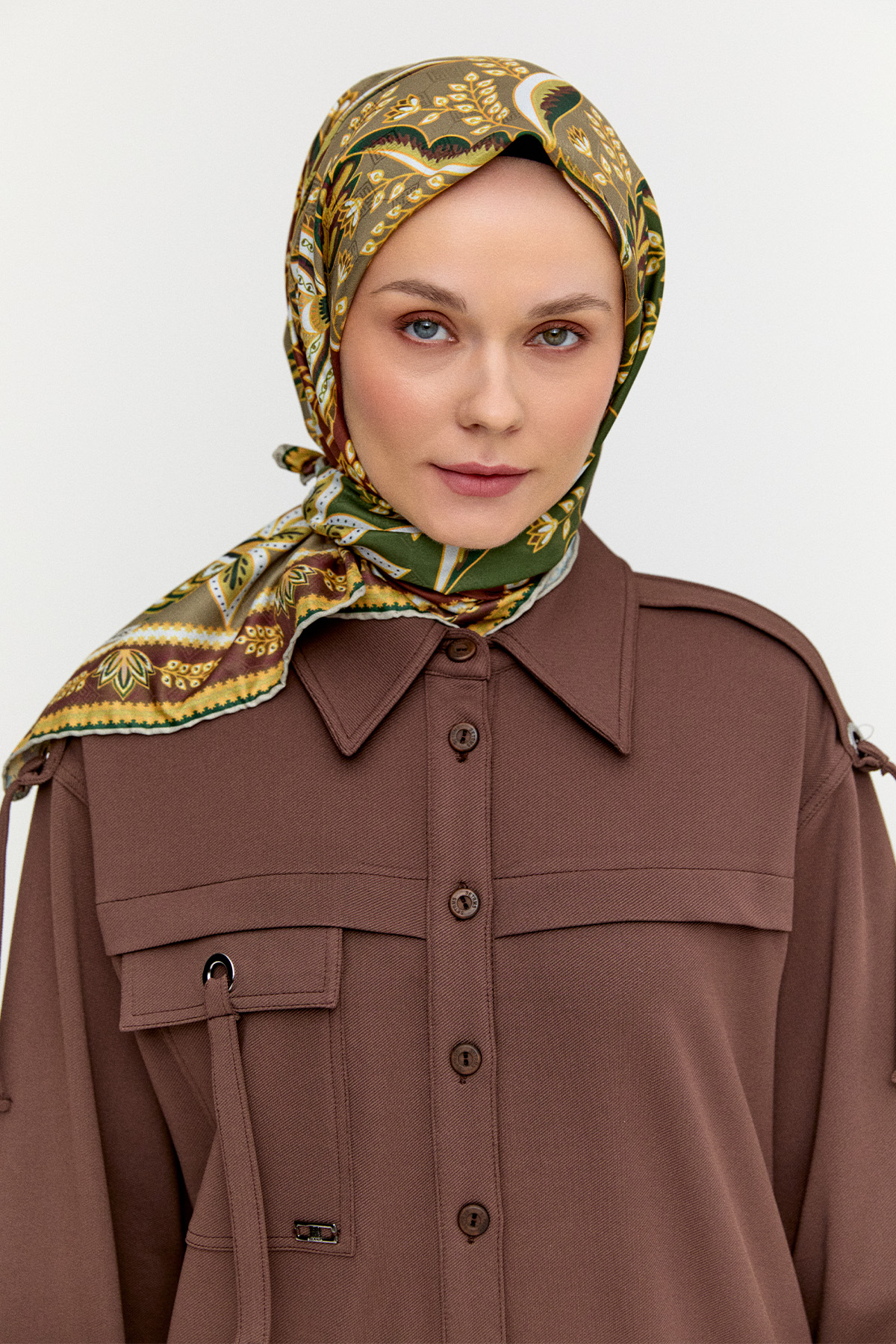 Çok Renkli Çiçek Desenli Eşarp, Tesettür Giyim