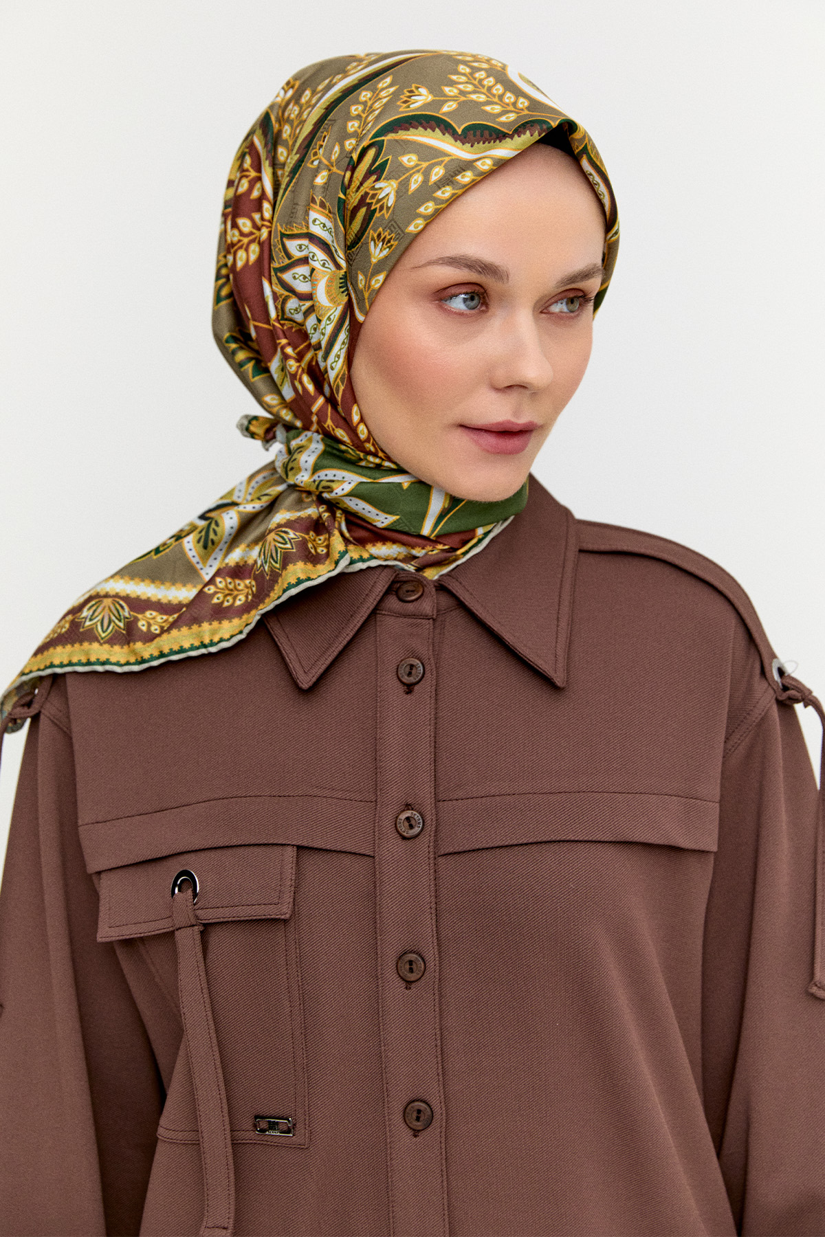 Çok Renkli Çiçek Desenli Eşarp, Tesettür Giyim