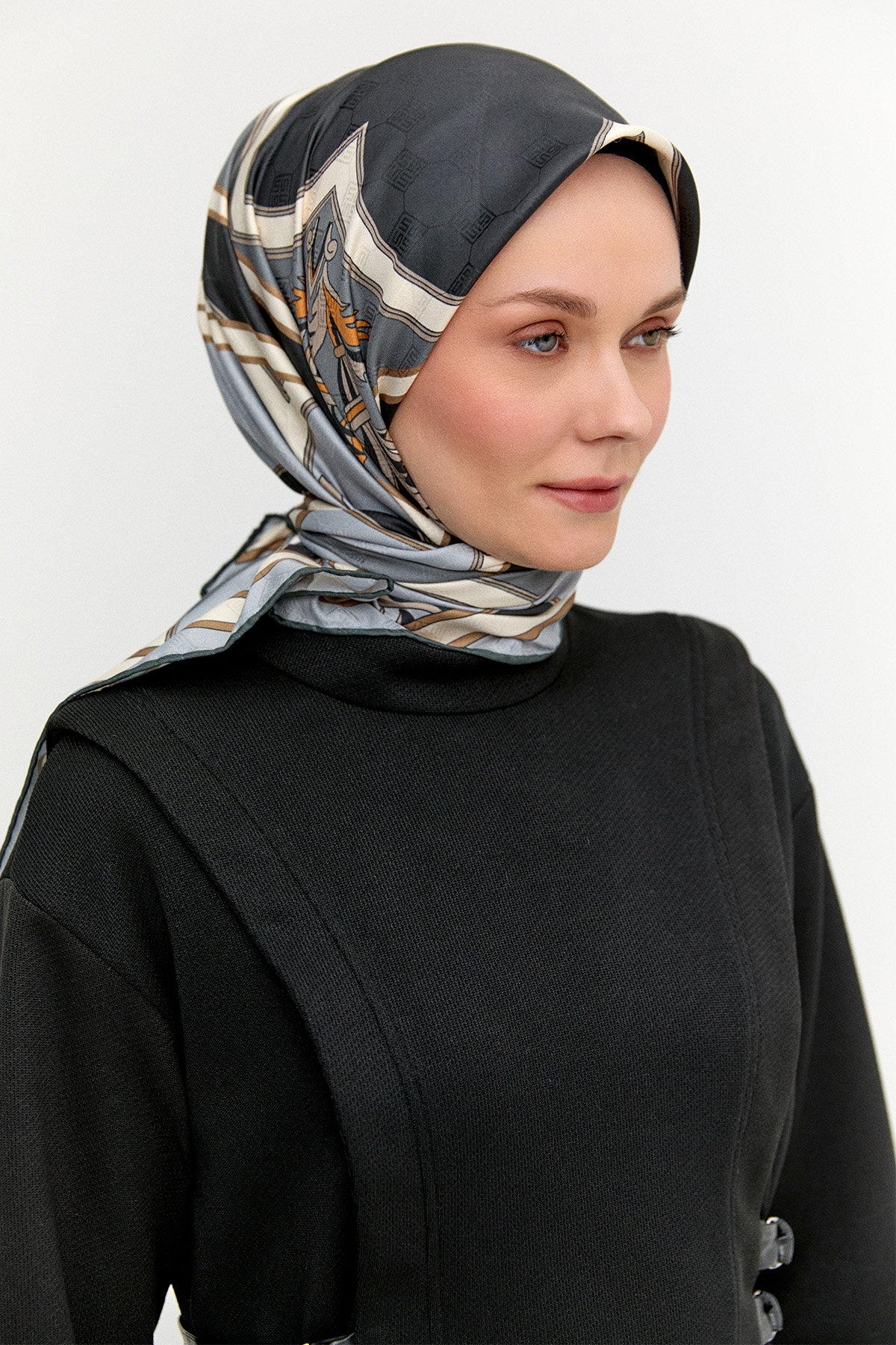 Geometrik Motifli Eşarp, Tesettür Giyim