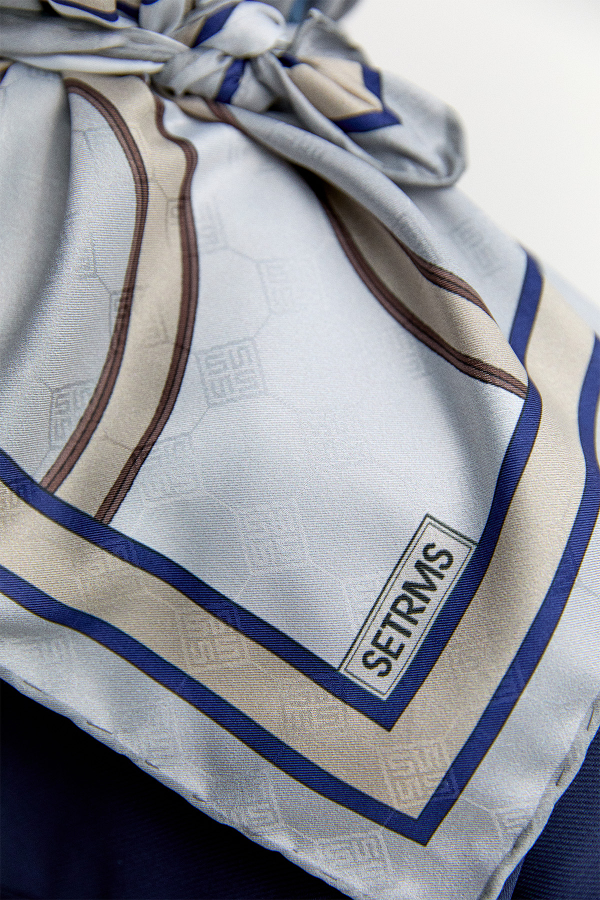 Geometrik Motifli Eşarp, Tesettür Giyim