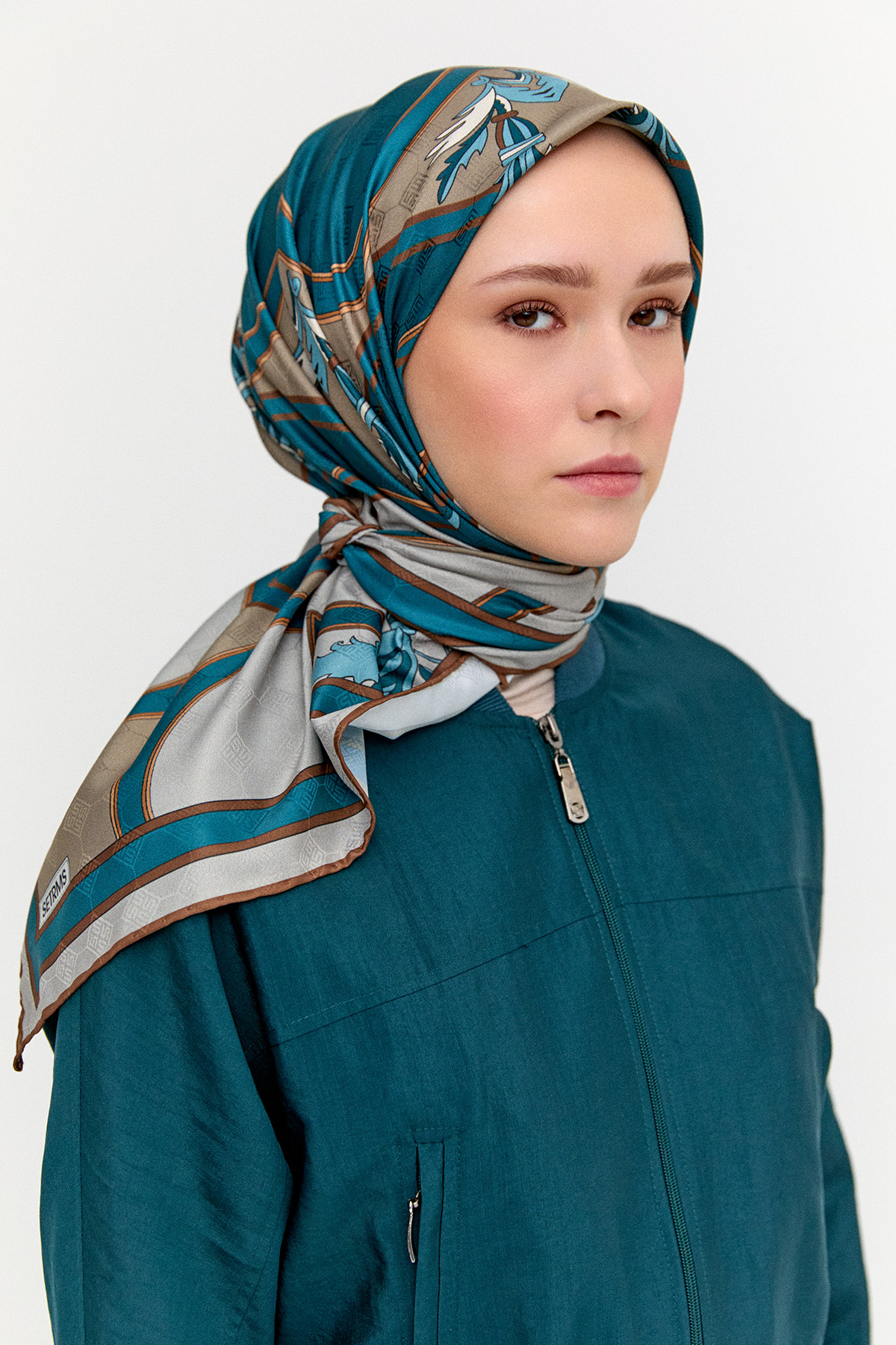 Geometrik Motifli Eşarp, Tesettür Giyim