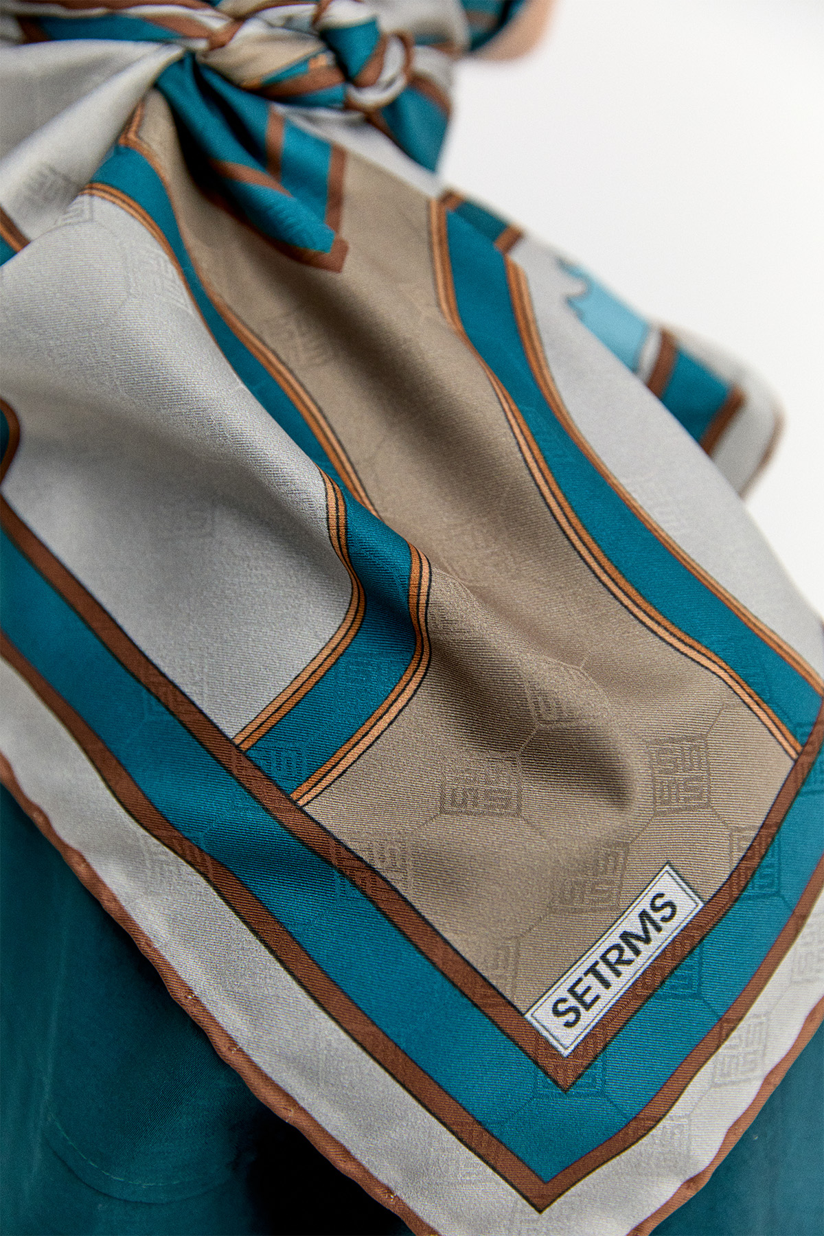 Geometrik Motifli Eşarp, Tesettür Giyim