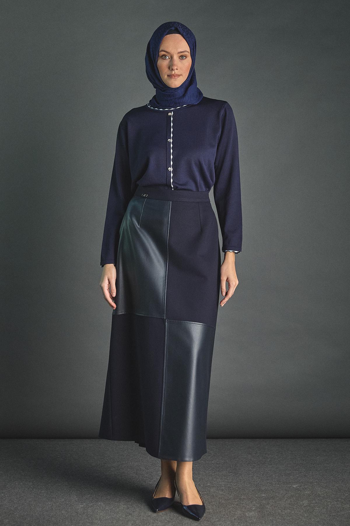 Suni Deri Parçalı A Kesim Etek