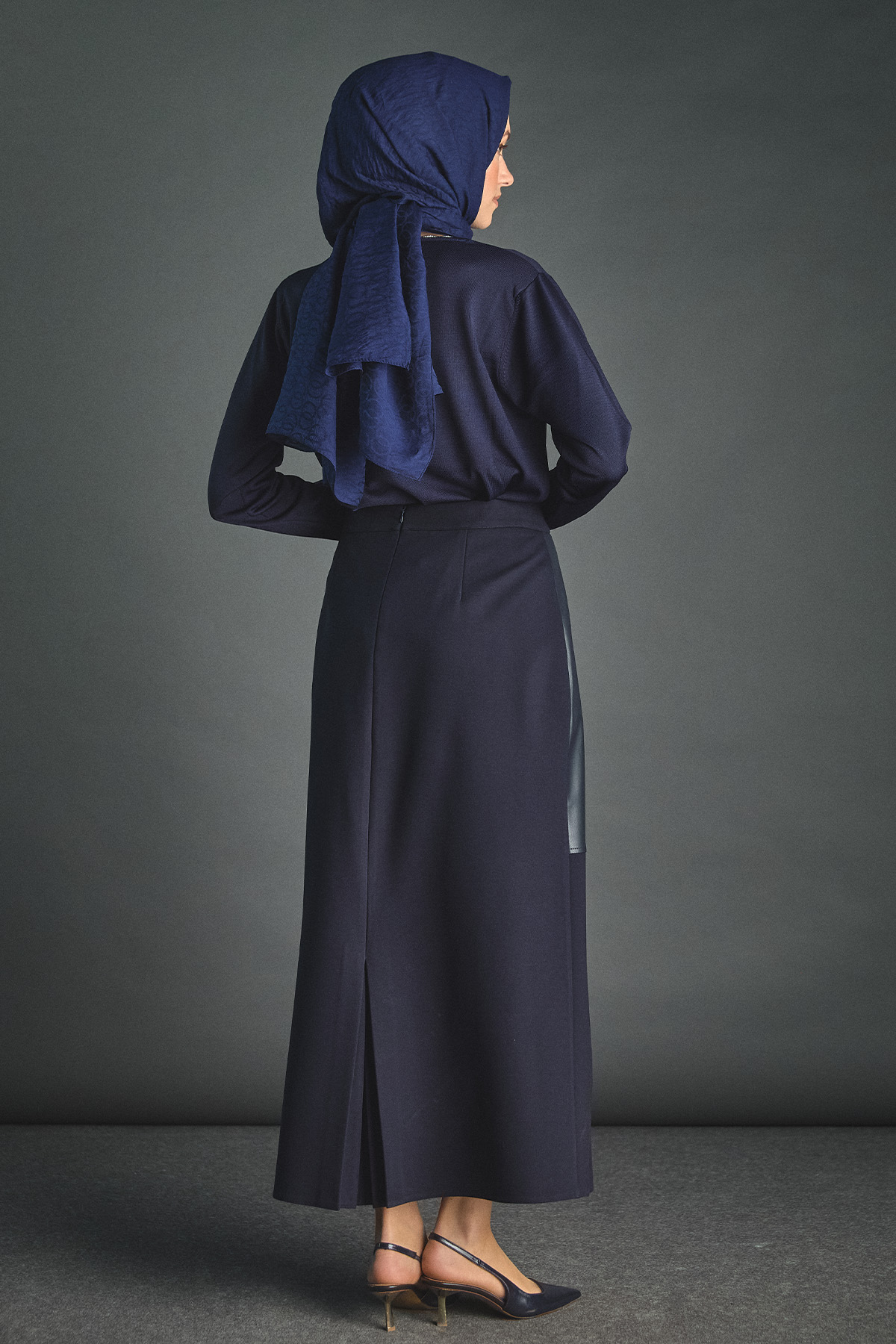 Suni Deri Parçalı A Kesim Etek