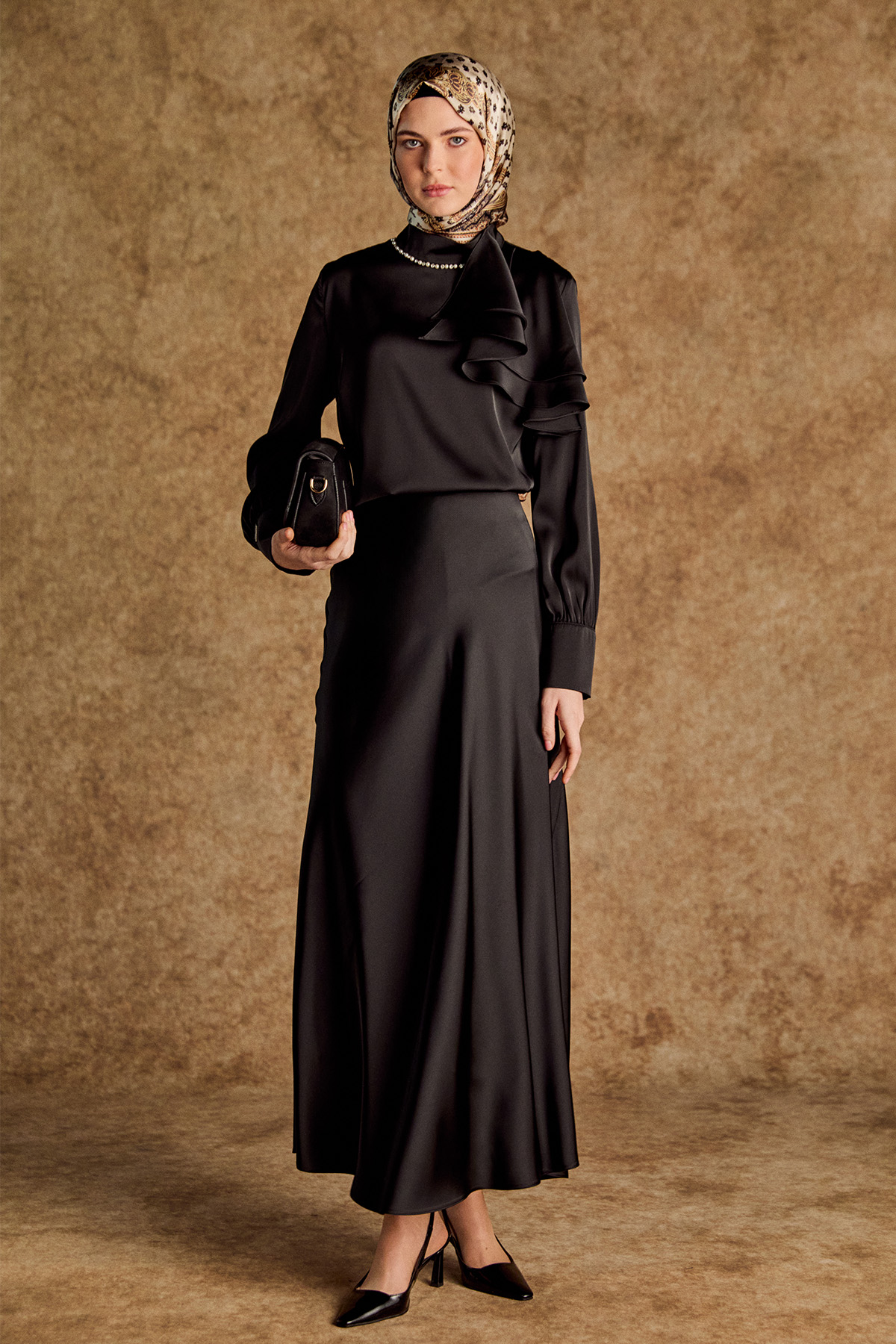 Volanlı Saten Kısa Gömlek