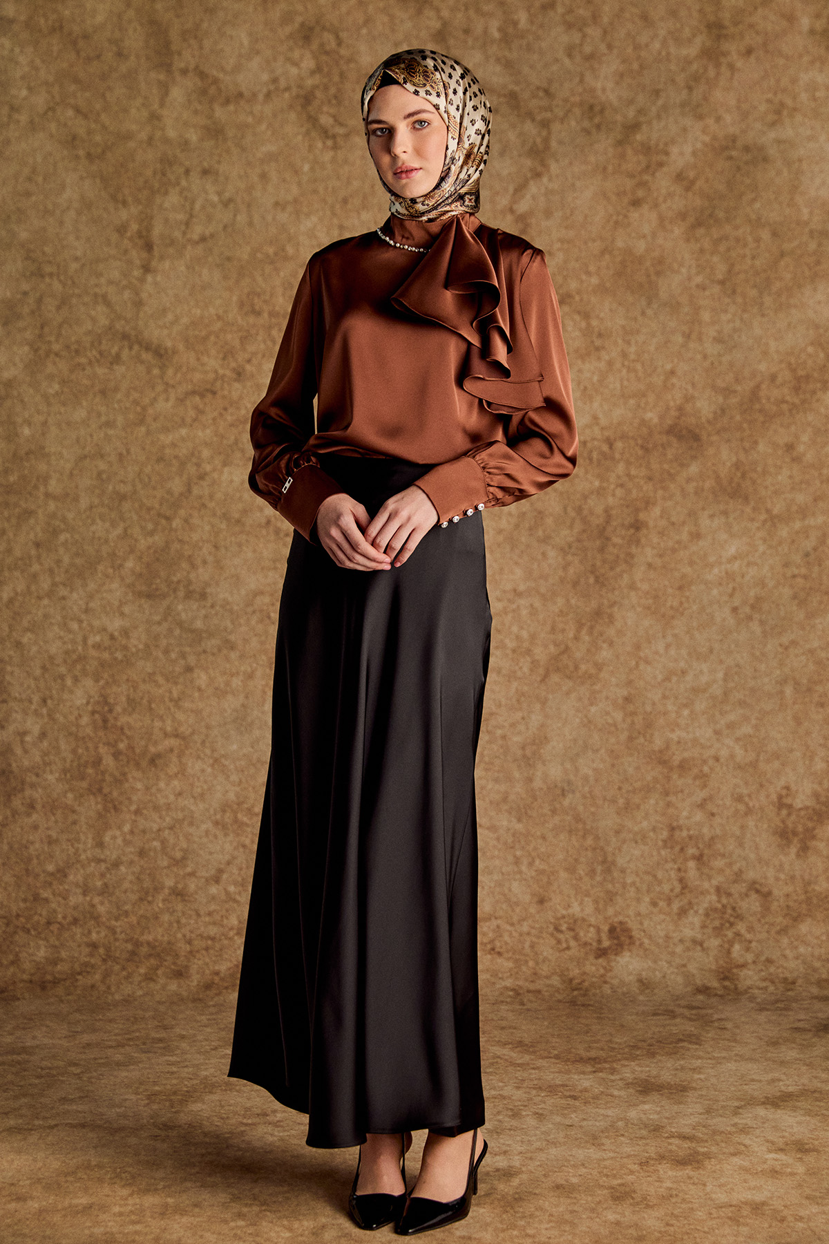 Volanlı Saten Kısa Gömlek