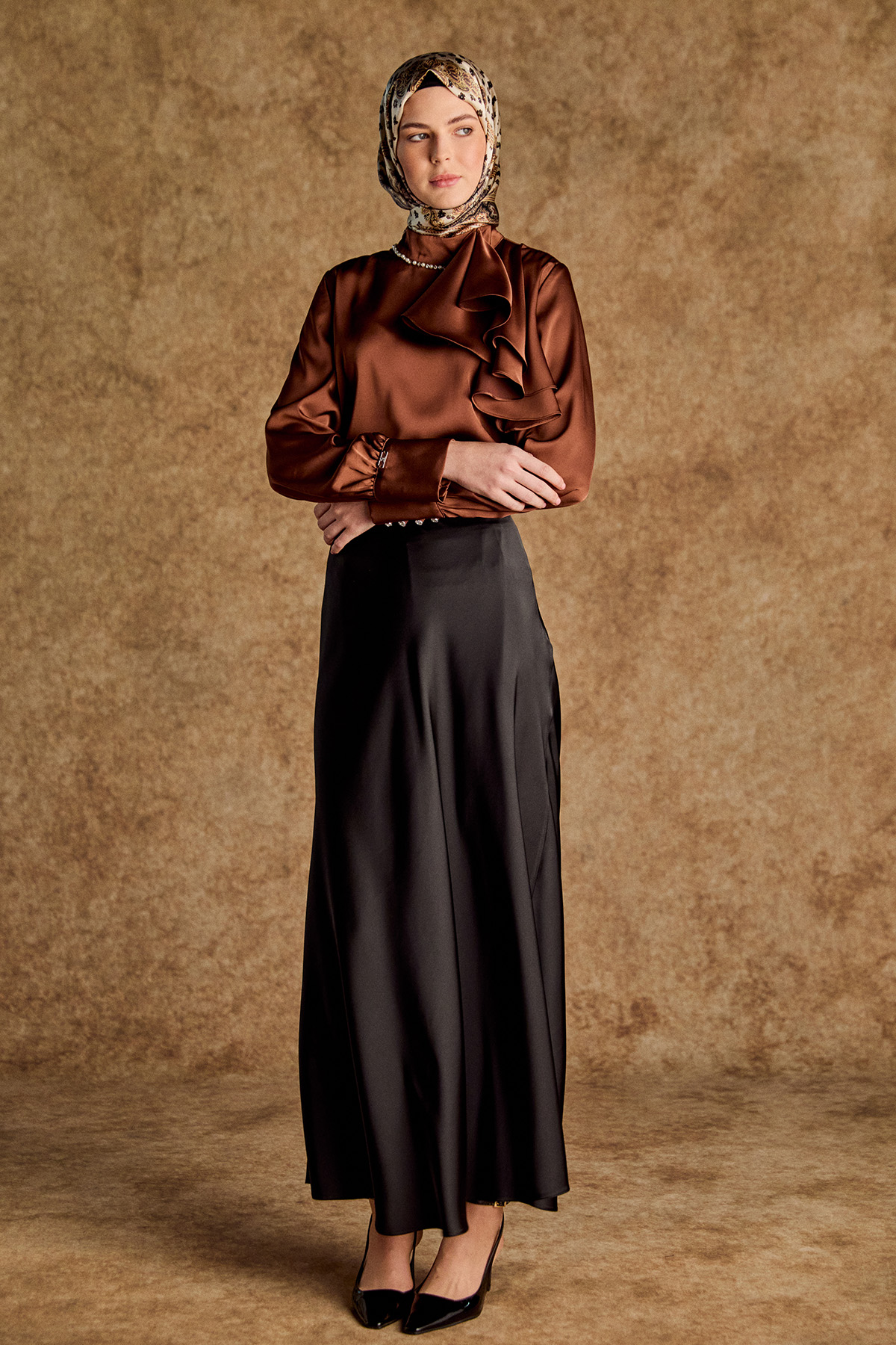 Volanlı Saten Kısa Gömlek