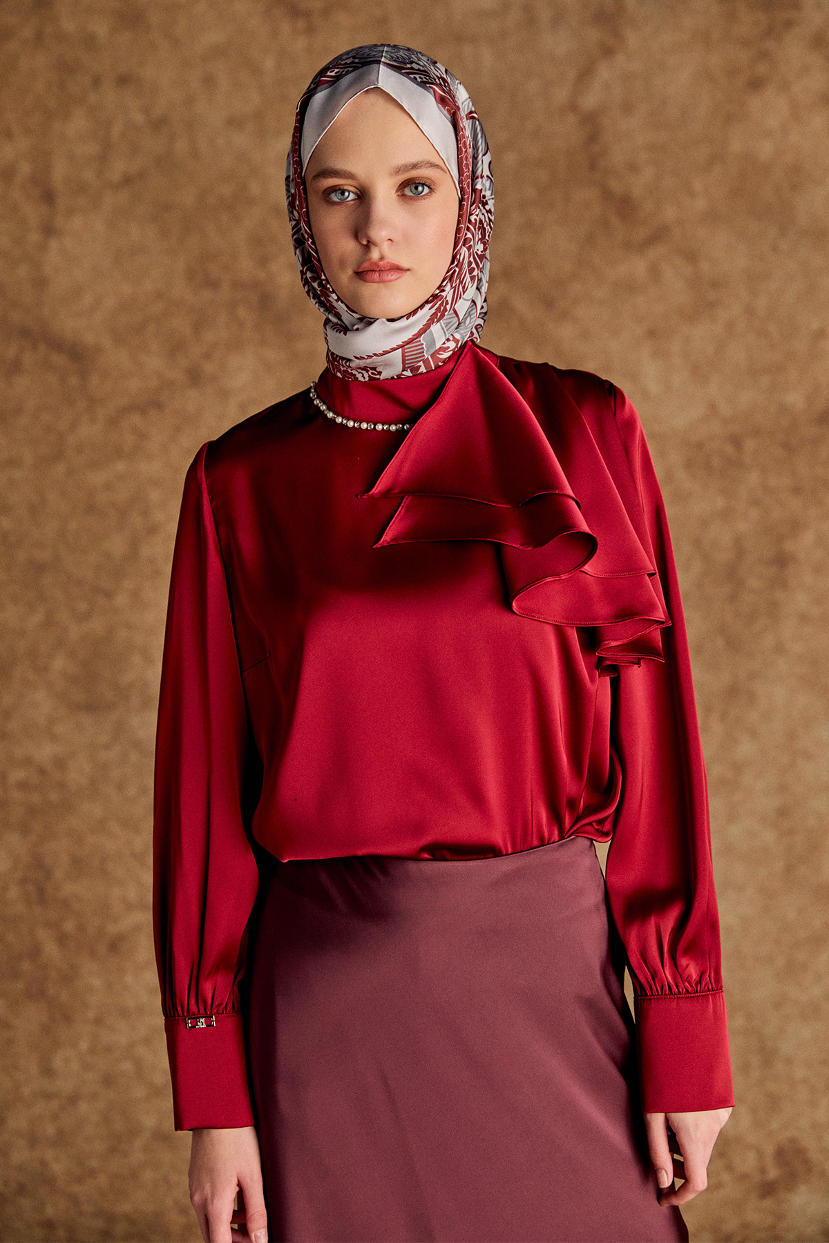 Volanlı Saten Kısa Gömlek