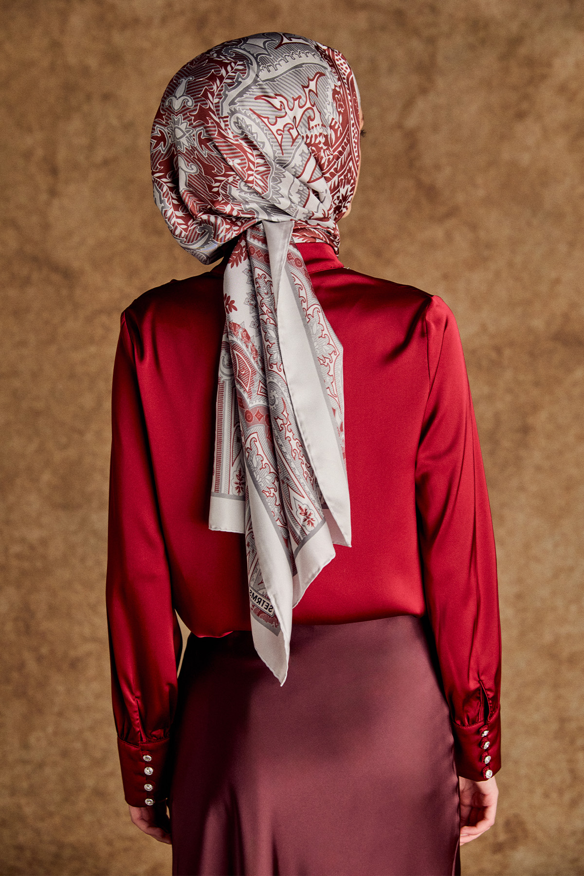 Volanlı Saten Kısa Gömlek