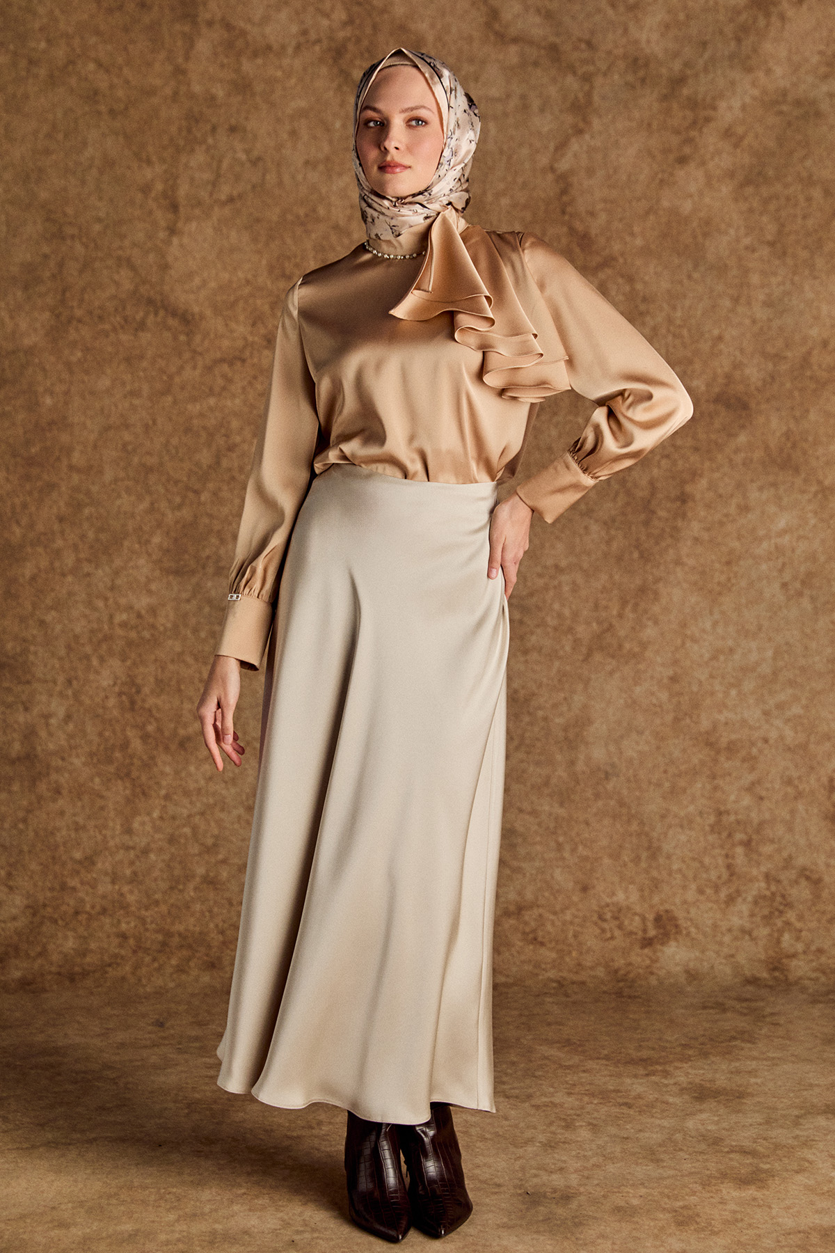 Volanlı Saten Kısa Gömlek