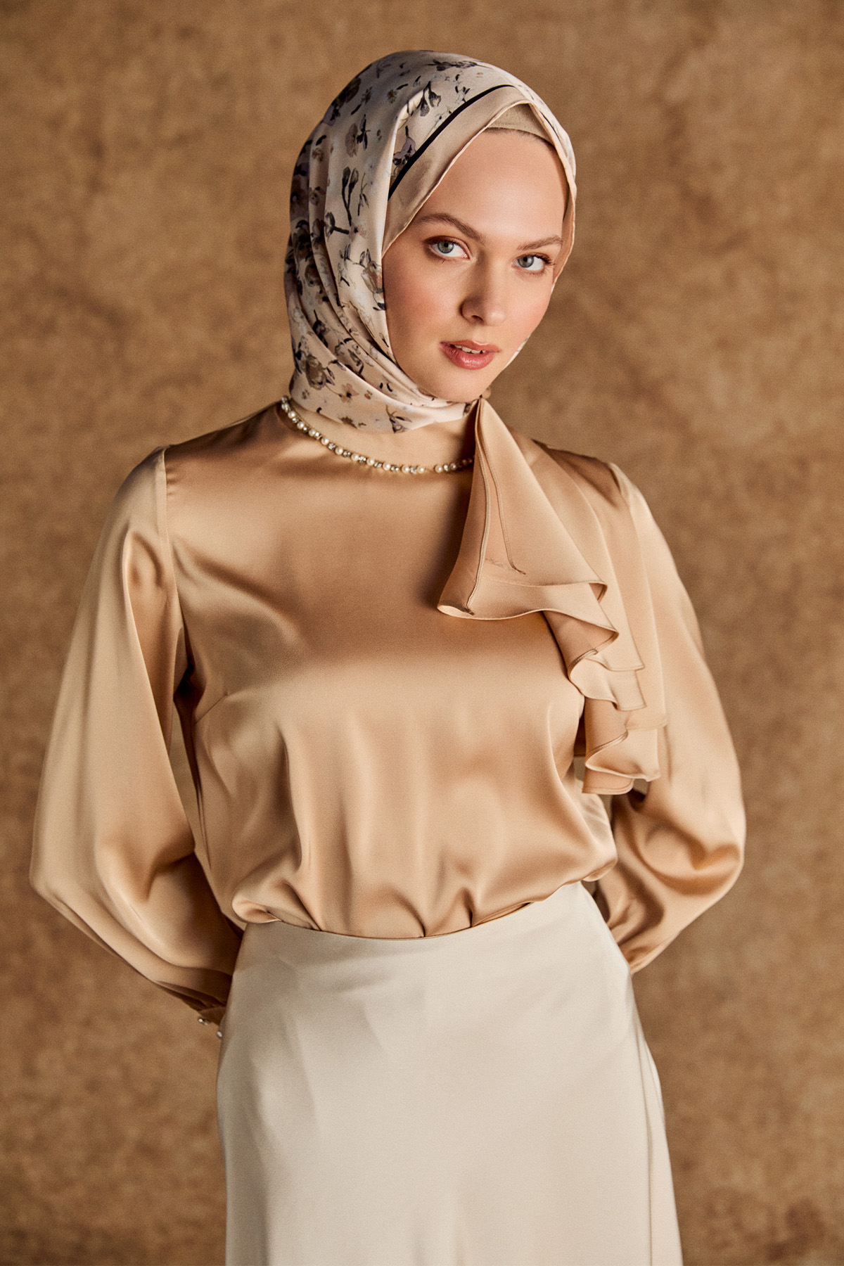 Volanlı Saten Kısa Gömlek