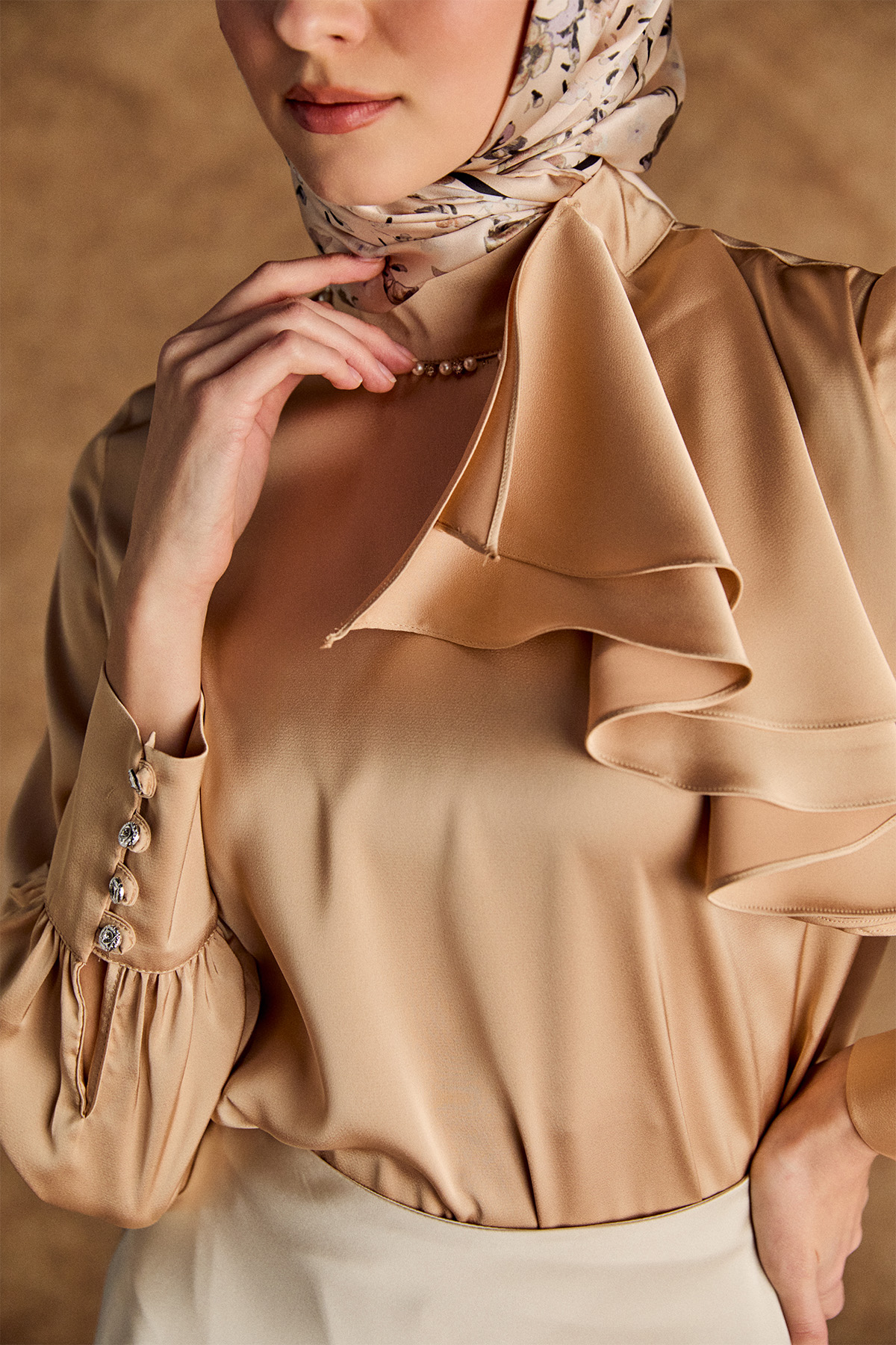 Volanlı Saten Kısa Gömlek