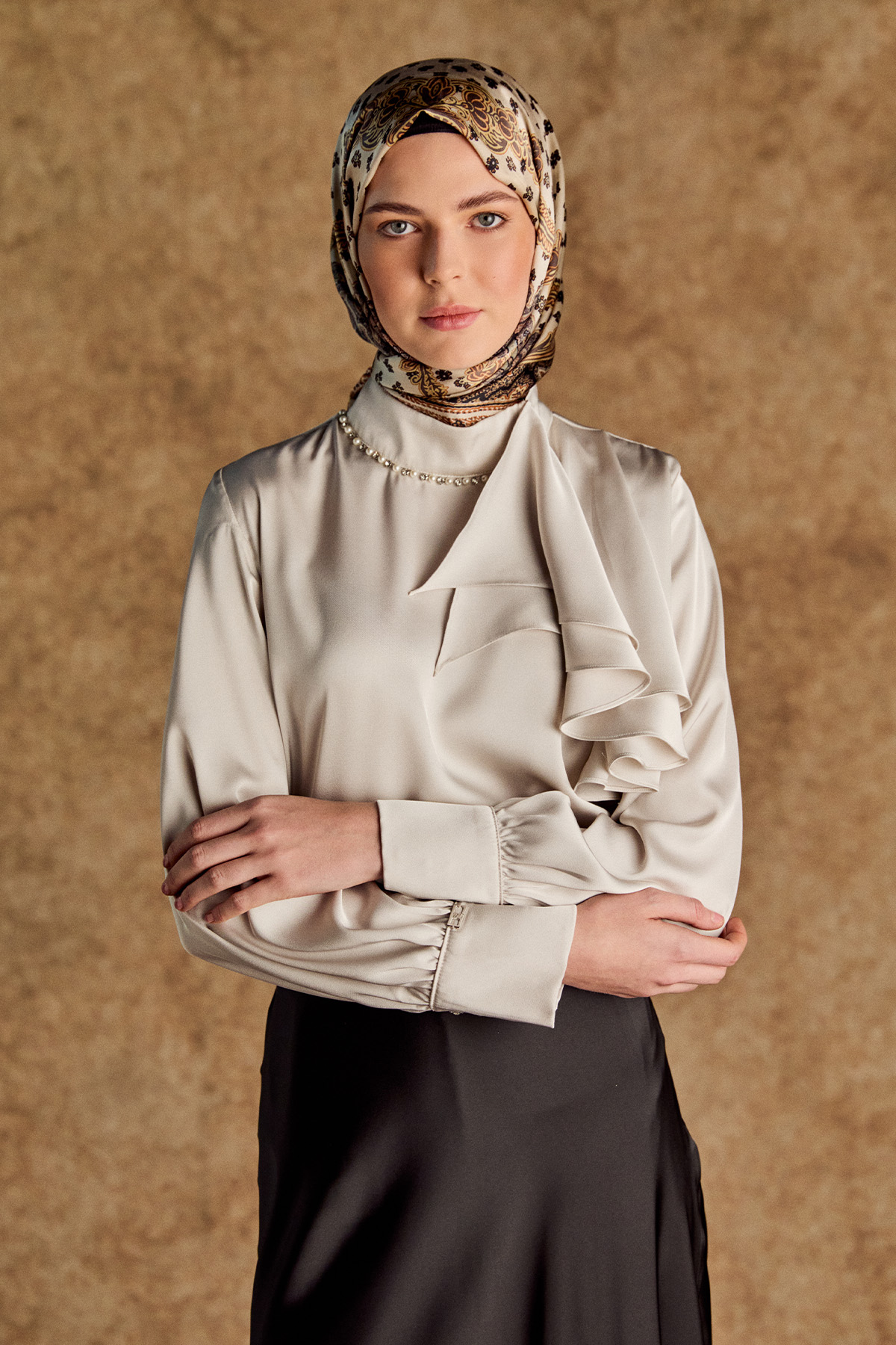 Volanlı Saten Kısa Gömlek