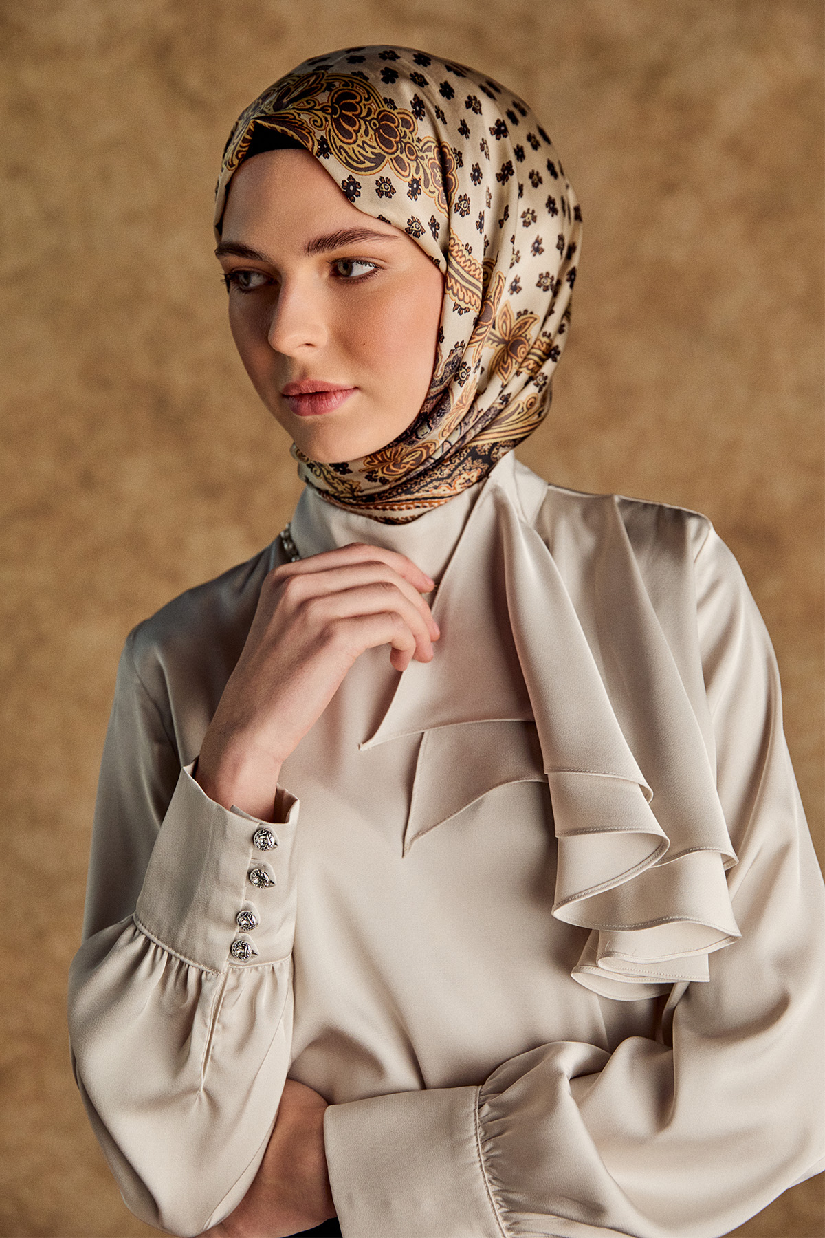 Volanlı Saten Kısa Gömlek