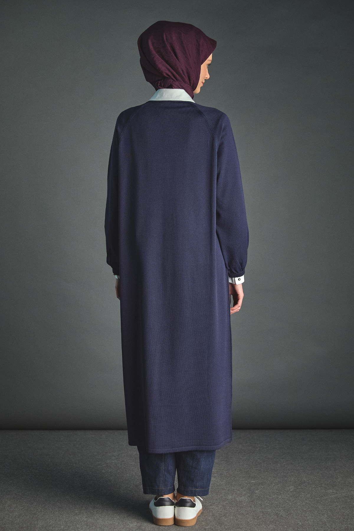 Lastik Manşetli Uzun Triko Hırka