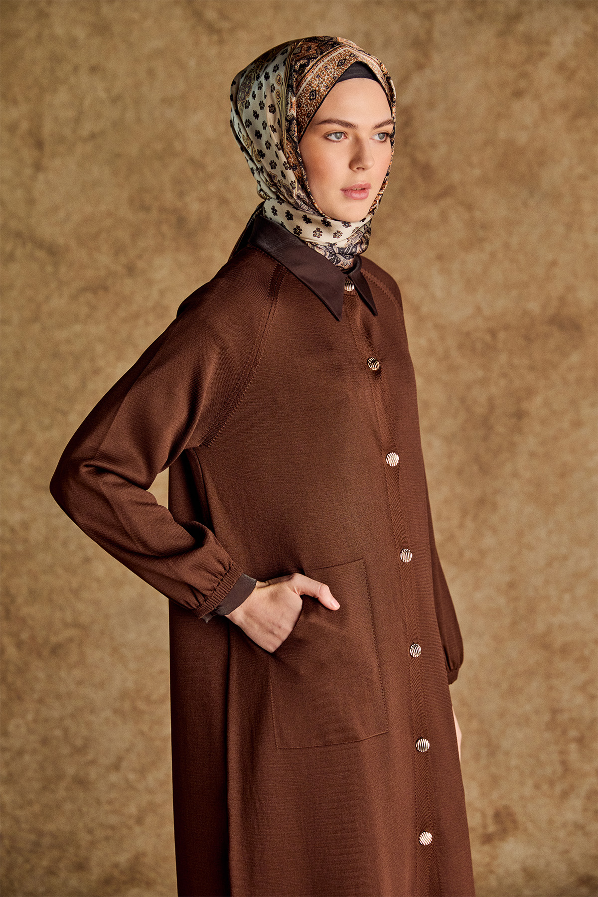 Lastik Manşetli Uzun Triko Hırka