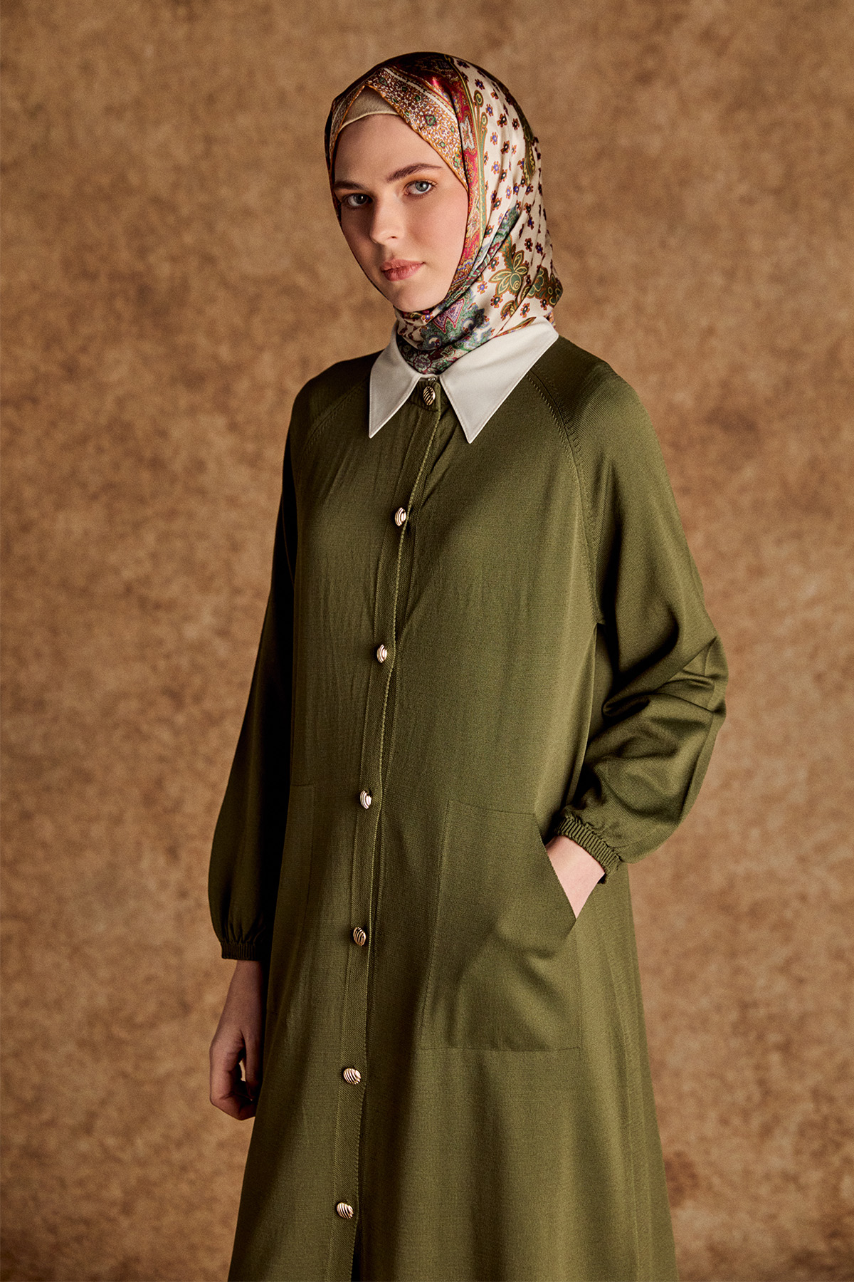 Lastik Manşetli Uzun Triko Hırka