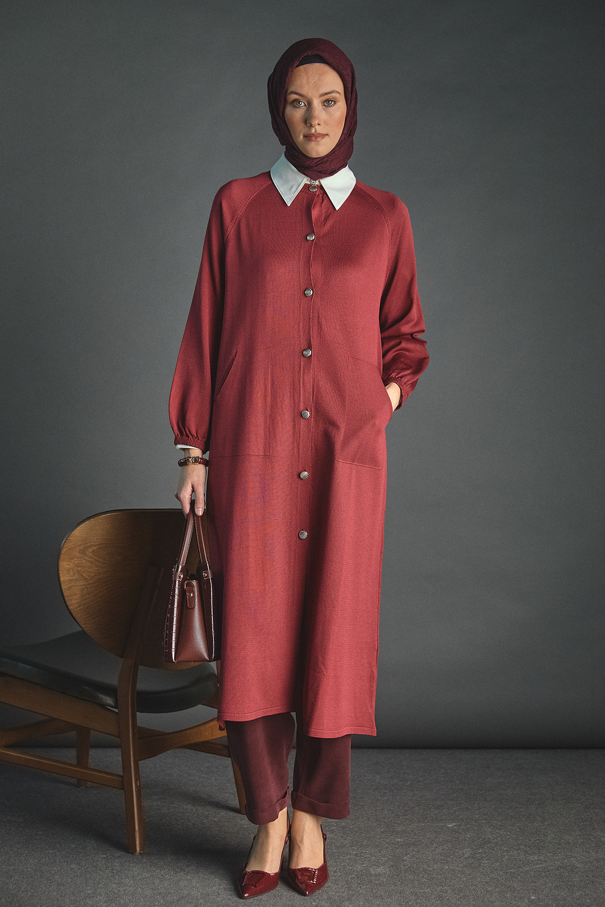 Lastik Manşetli Uzun Triko Hırka