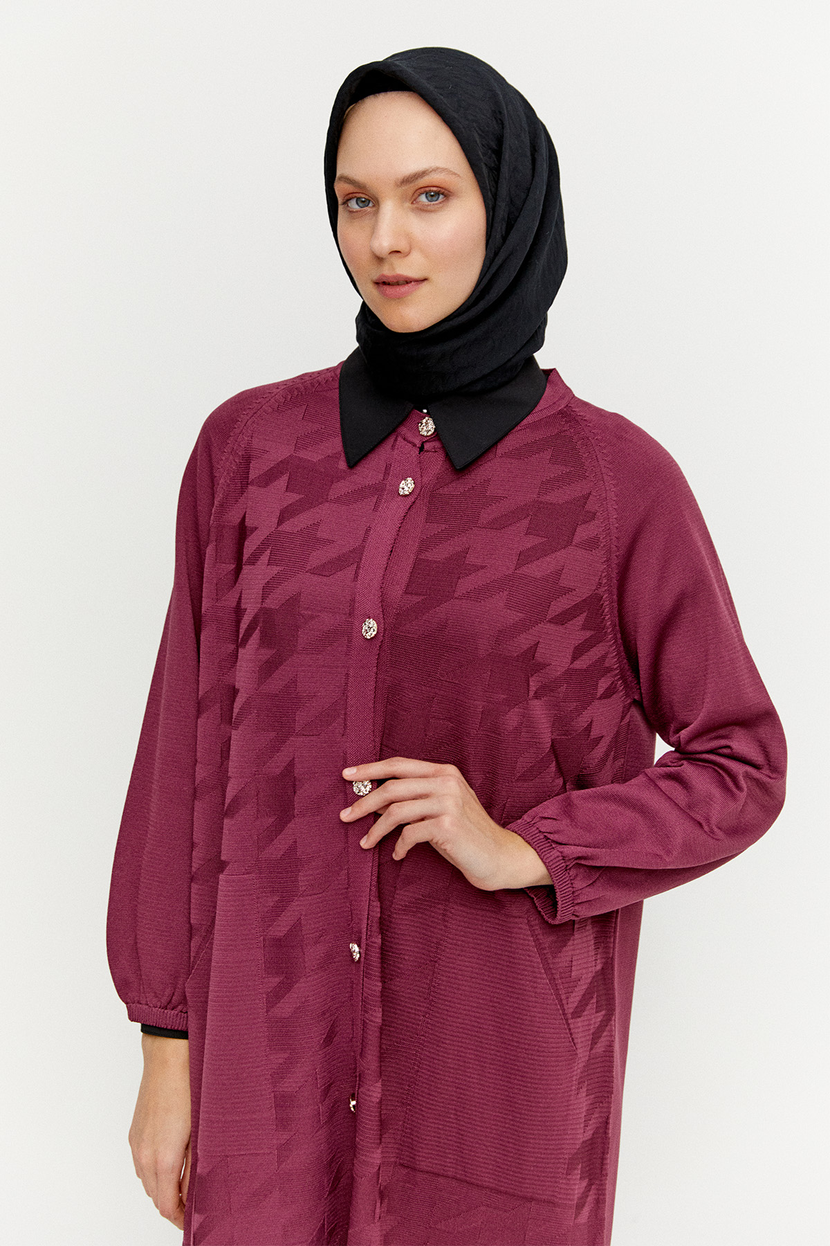 Kazayağı Desenli Uzun Triko Hırka