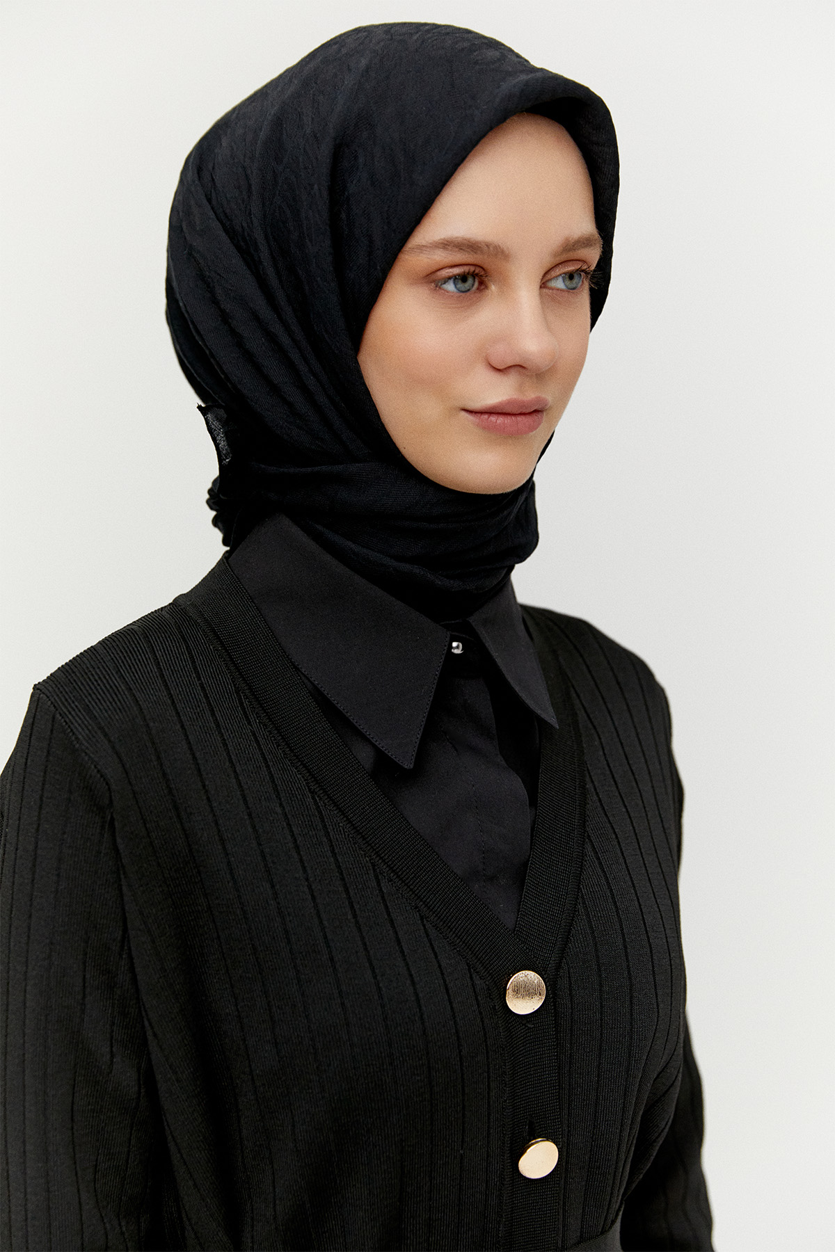 V Yakalı Çift Cepli Çelik Örme Triko Hırka