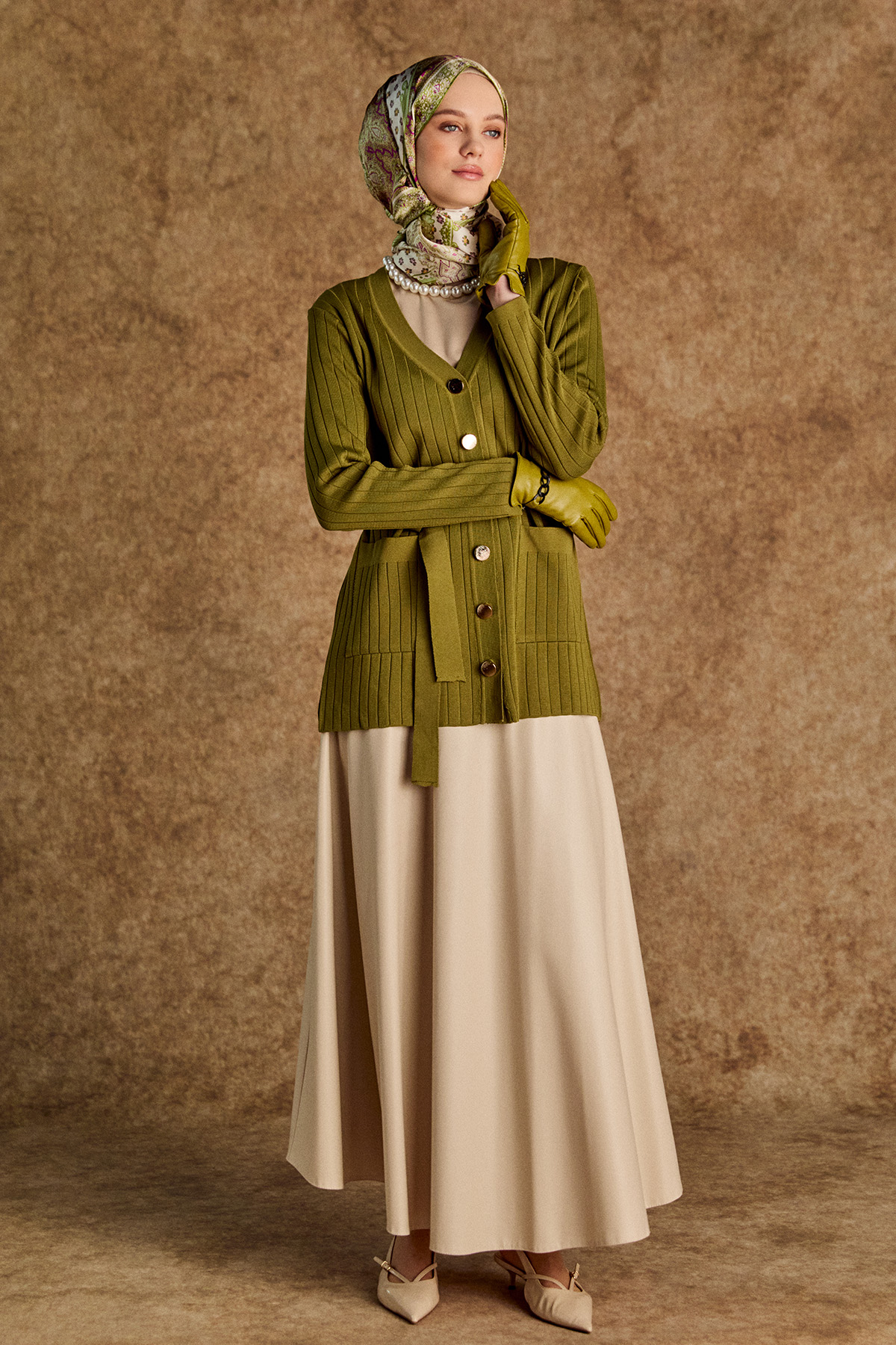 V Yakalı Çift Cepli Çelik Örme Triko Hırka