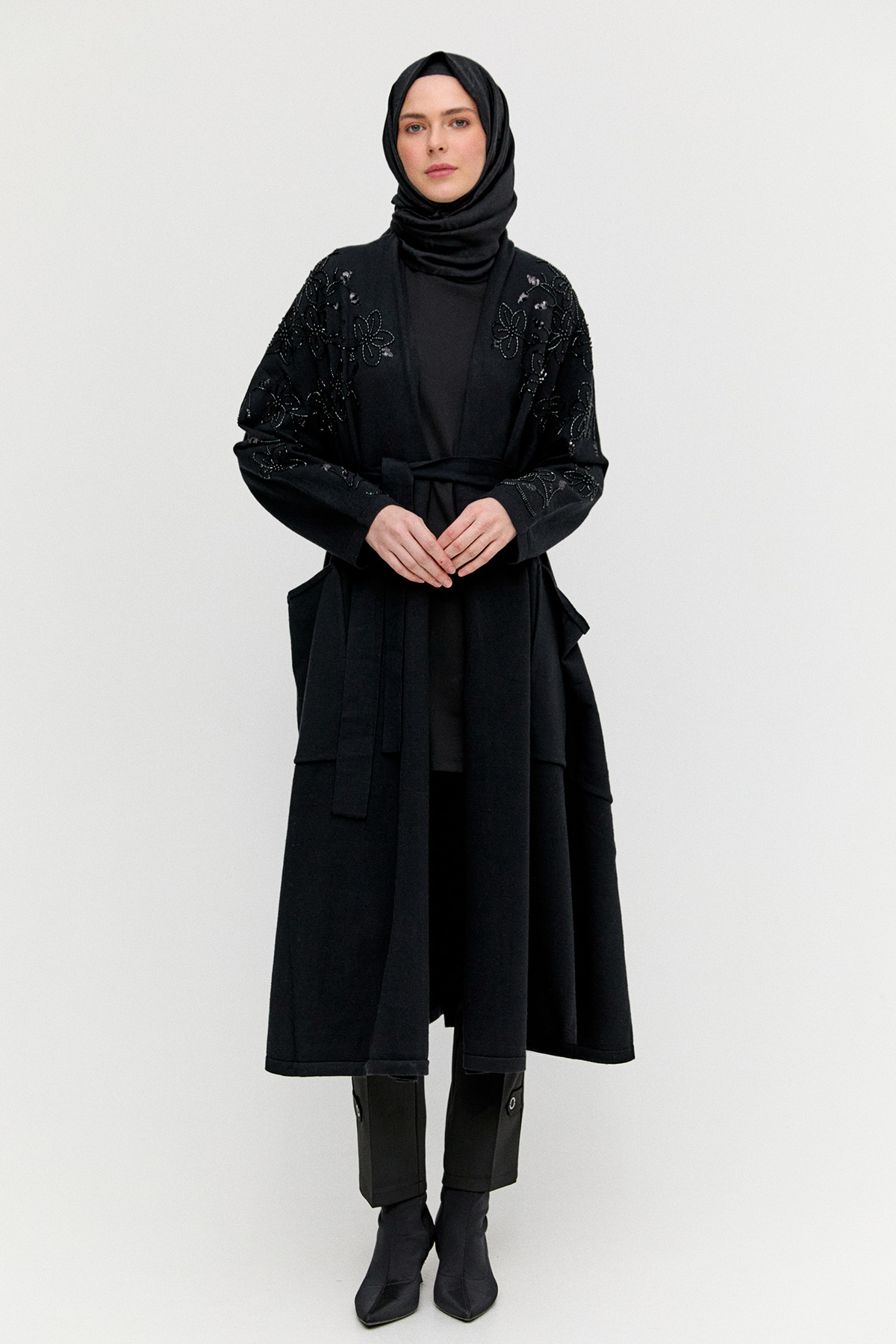 Kadife Motifli Uzun Triko Hırka, Tesettür Giyim