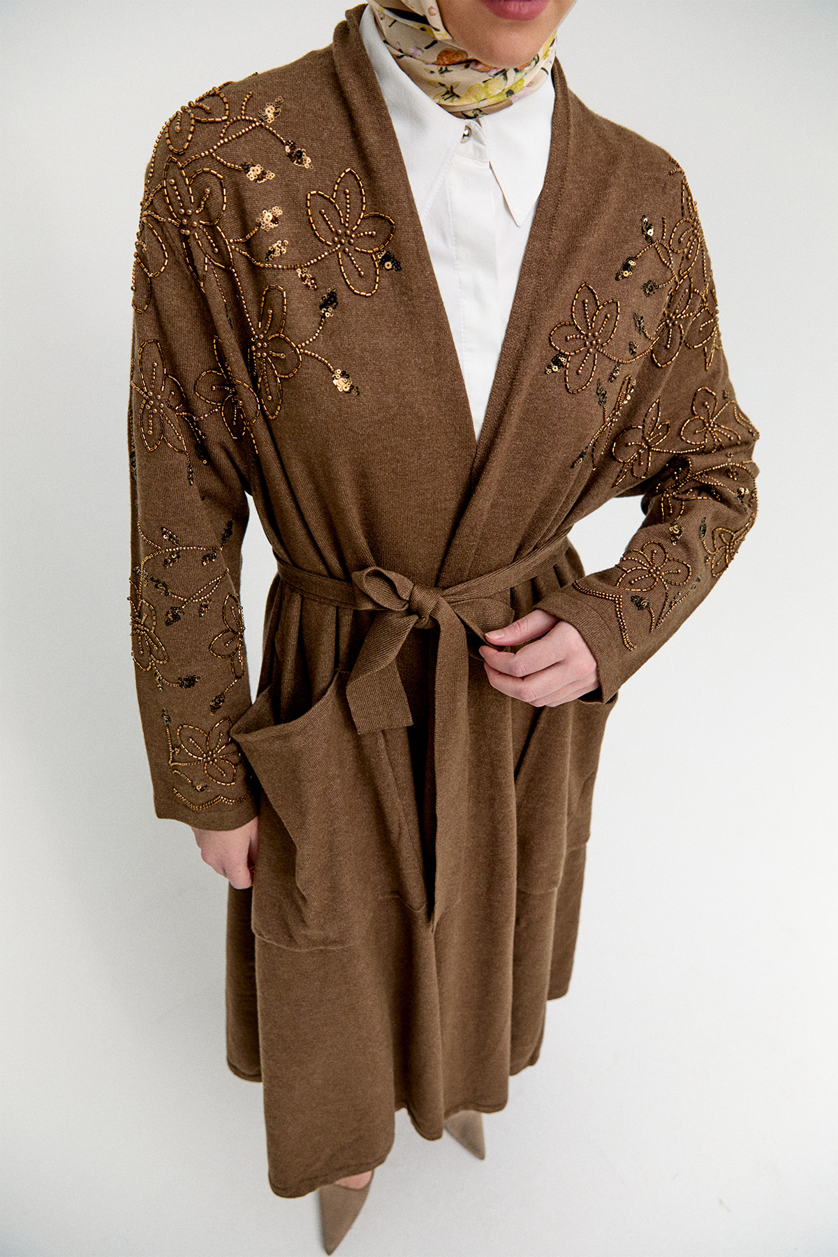 Kadife Motifli Uzun Triko Hırka, Tesettür Giyim