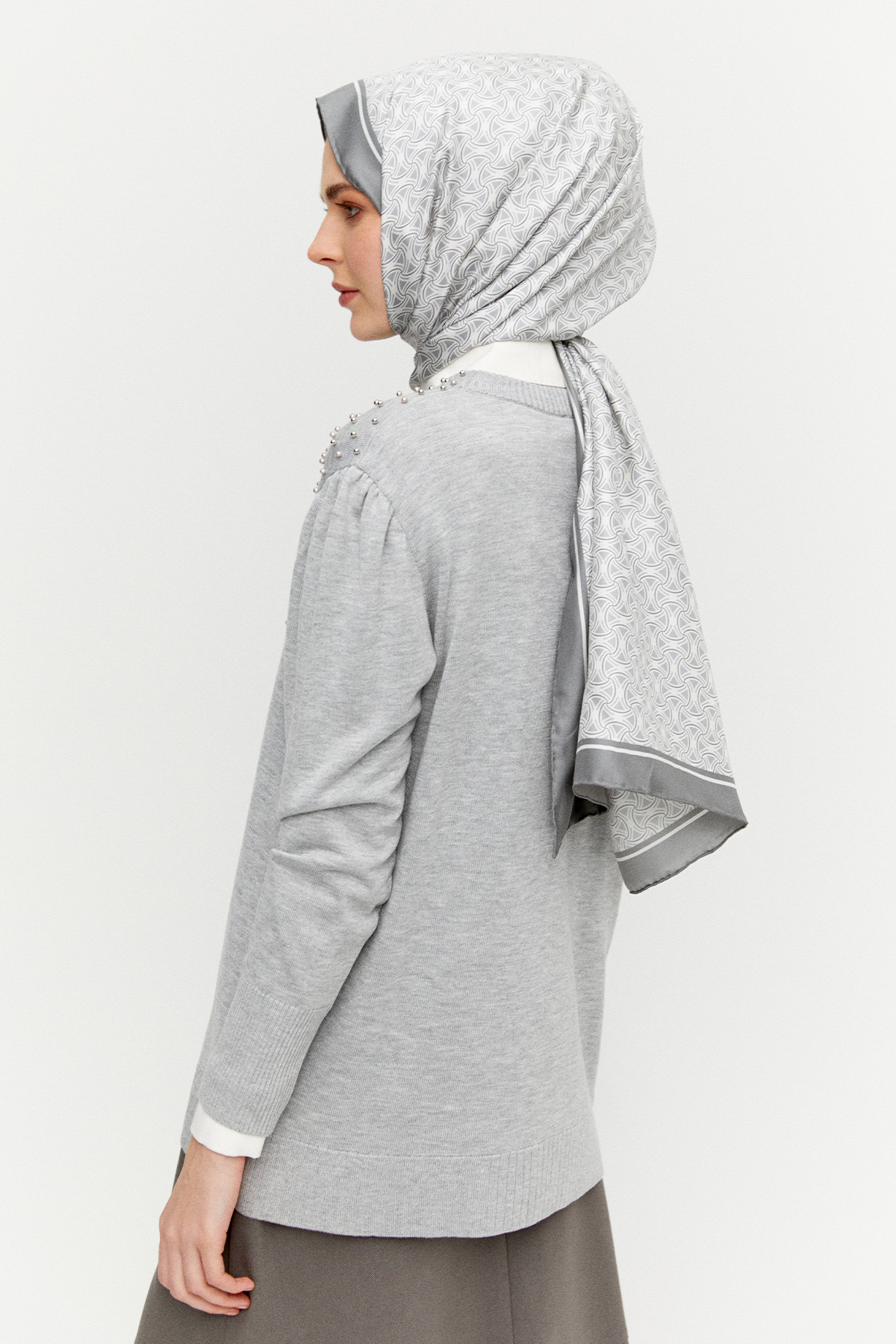 İncili Triko Hırka