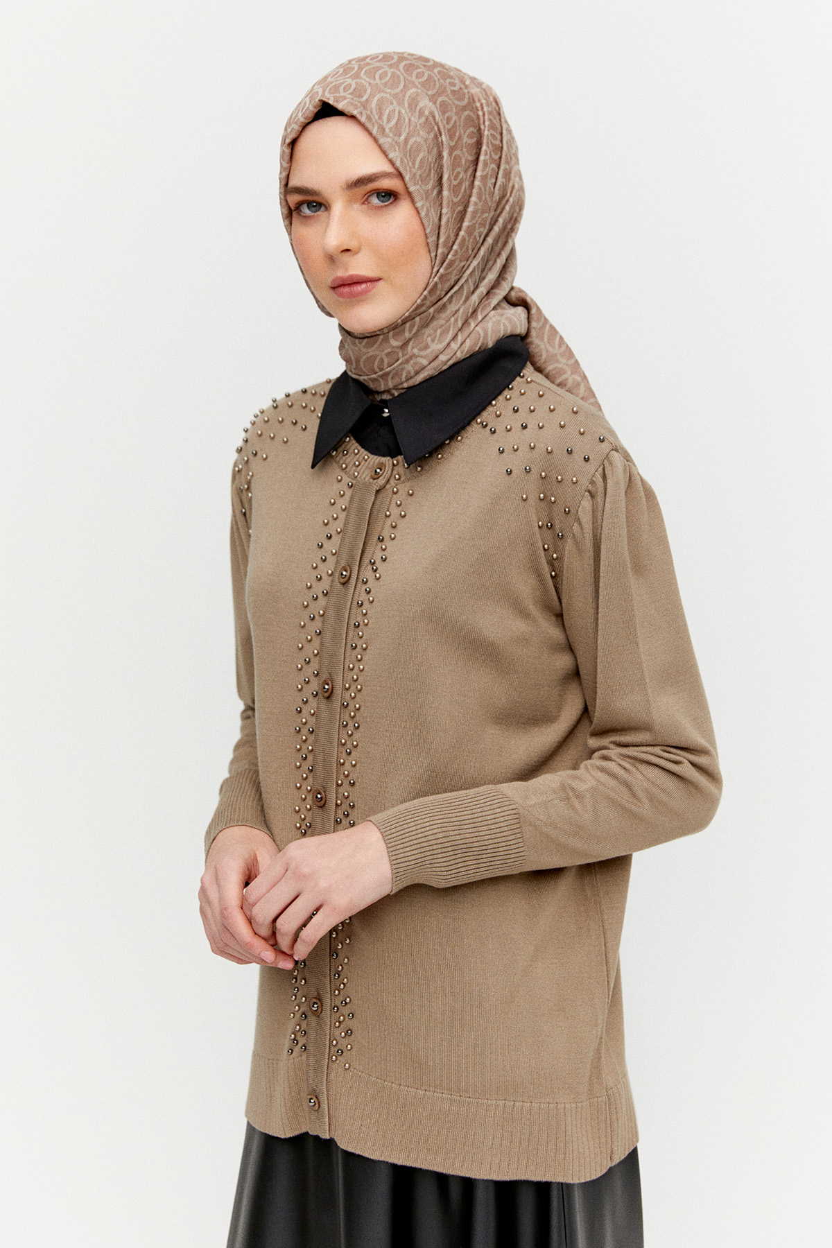 İncili Triko Hırka