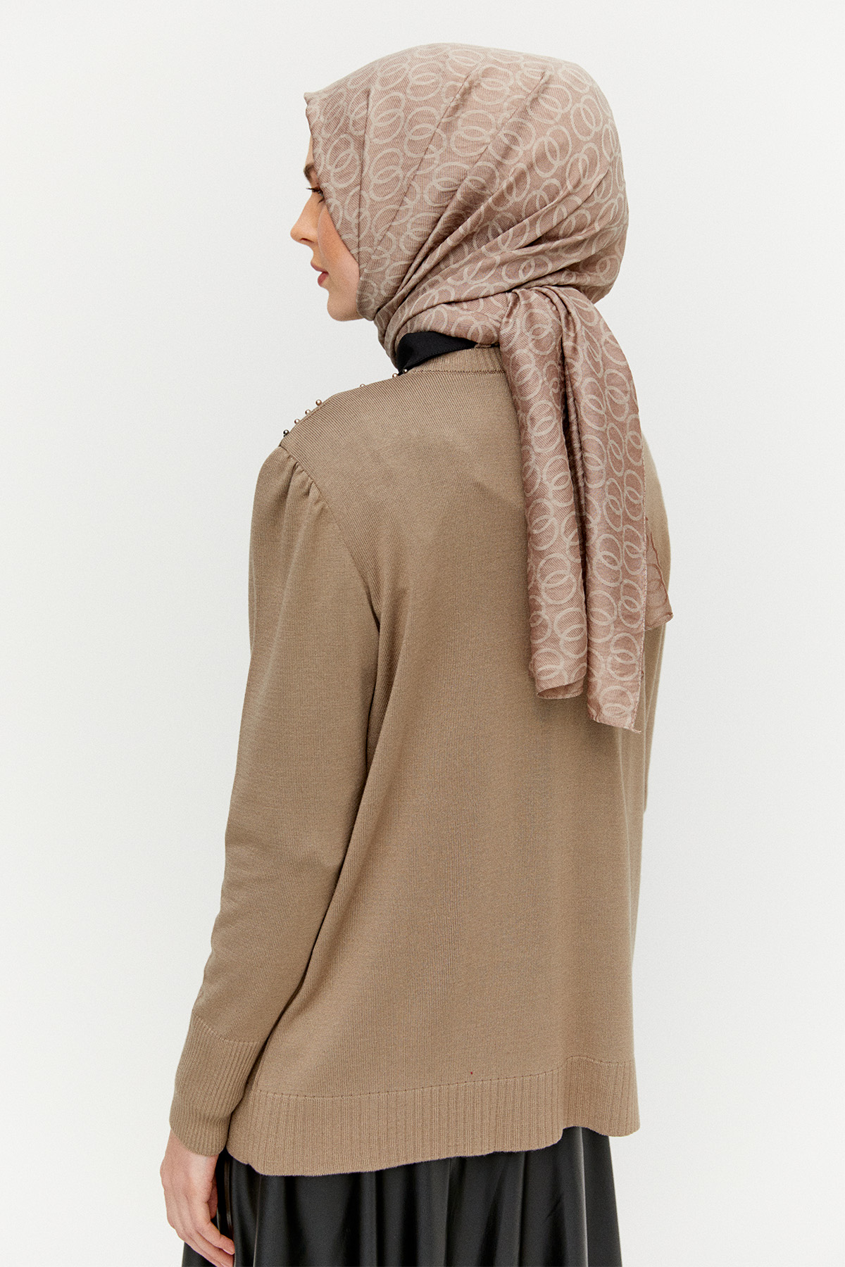 İncili Triko Hırka