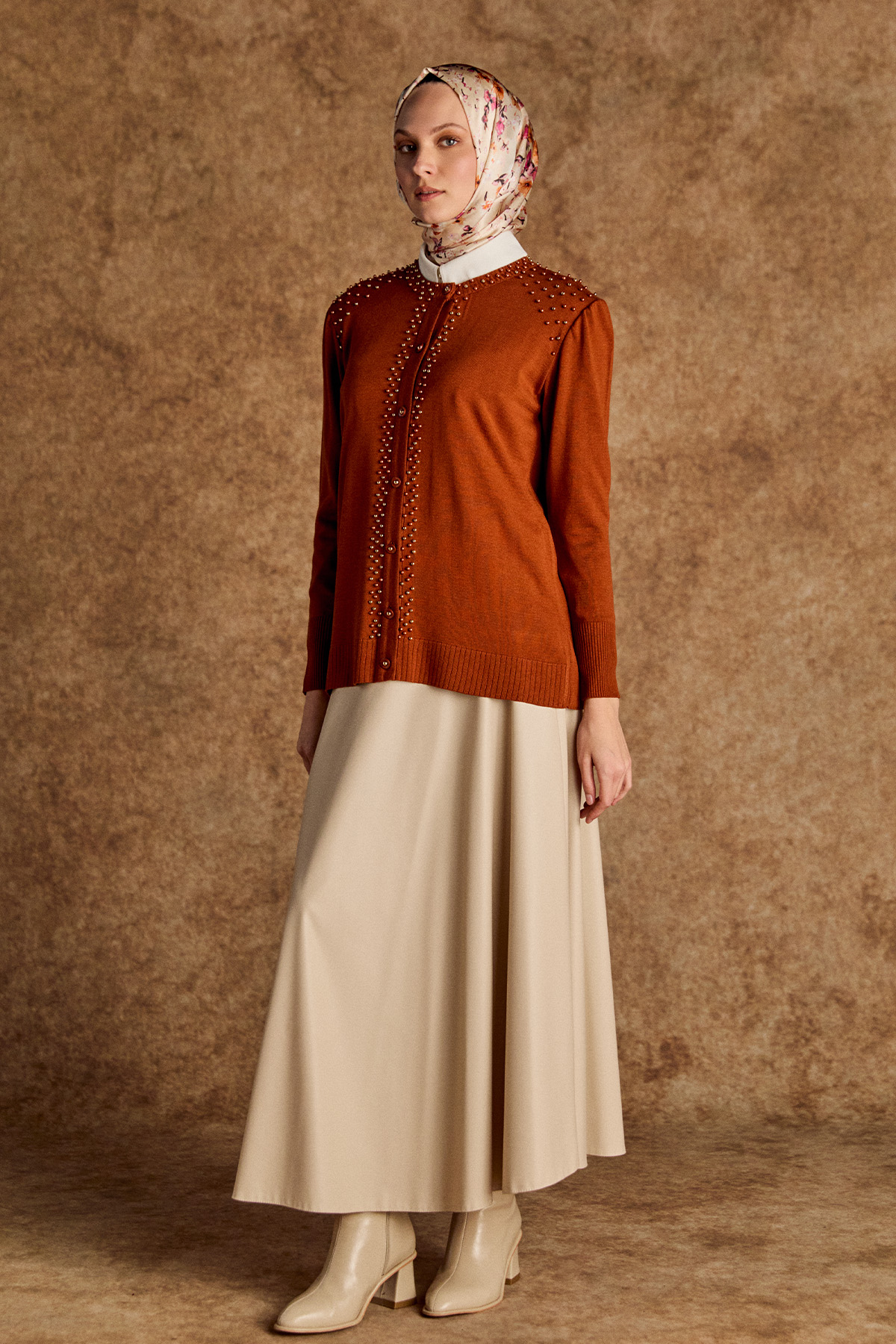 İncili Triko Hırka