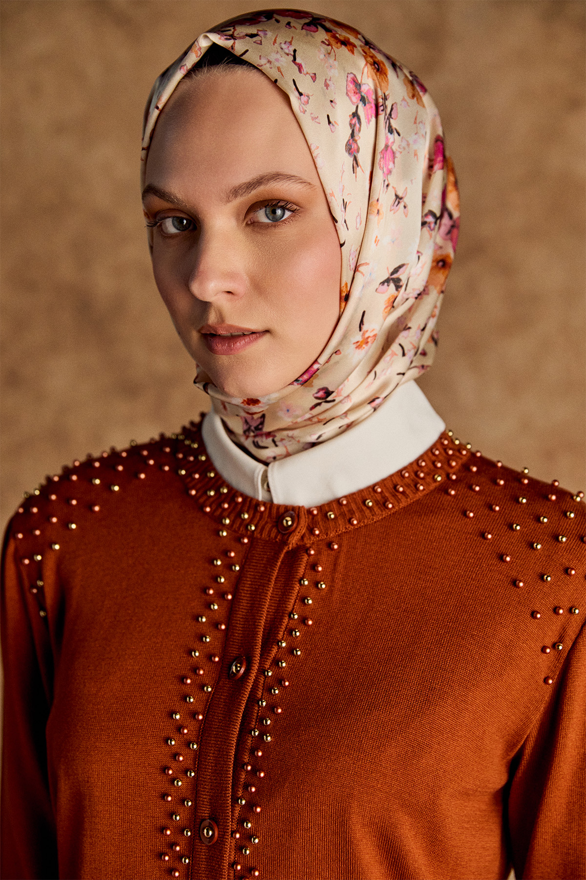 İncili Triko Hırka