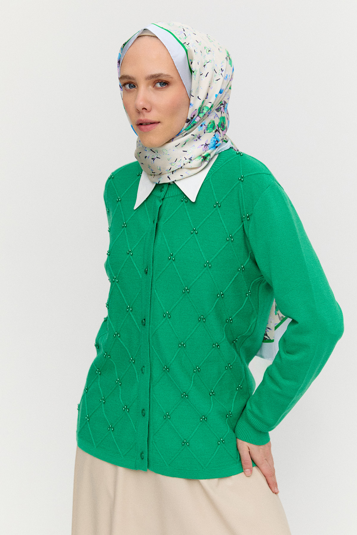 Baklava Desenli Taş Detaylı Triko Hırka, Tesettür Giyim